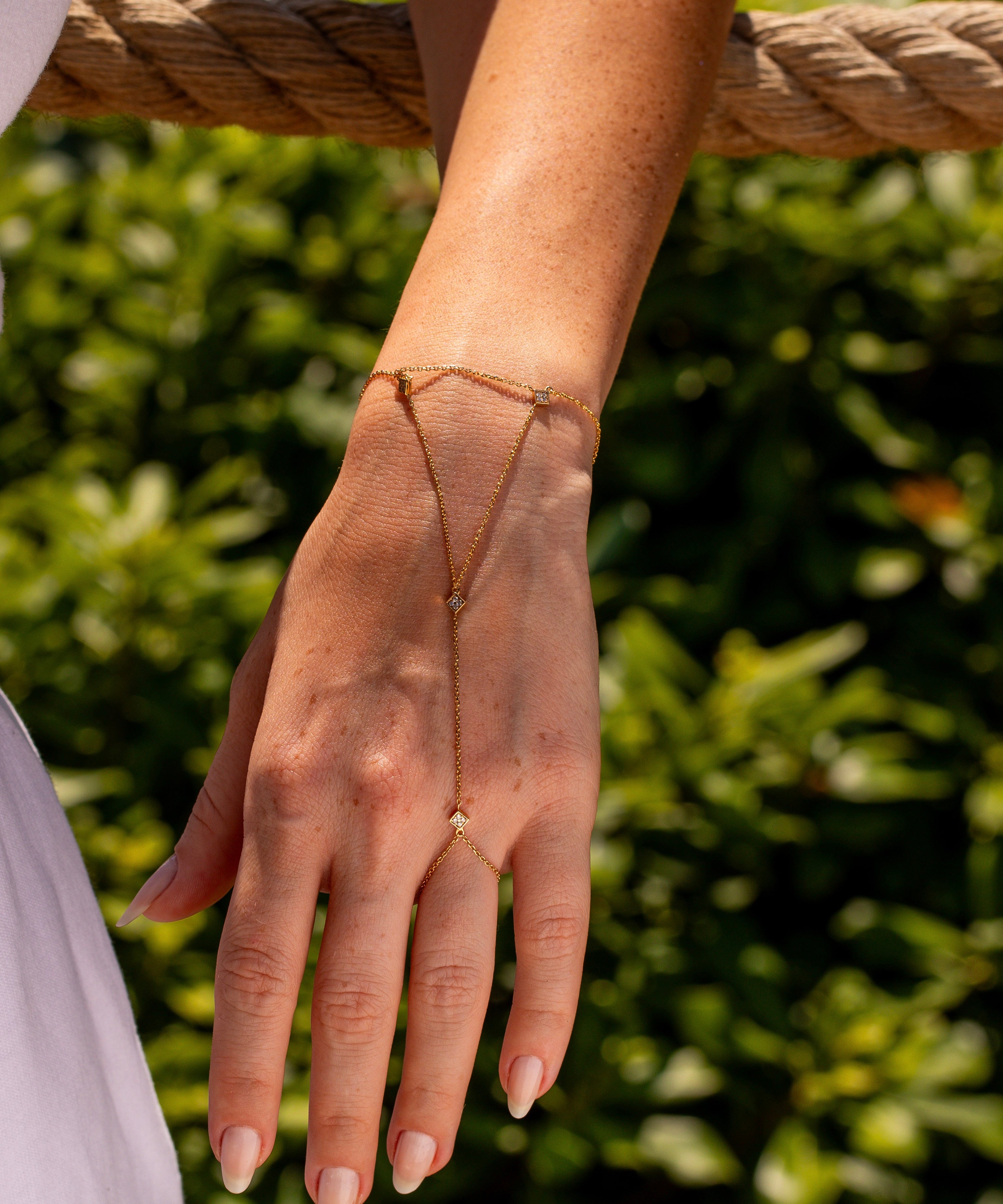 0.10 Karat Yuvarlak Kesim Pırlanta Şahmeran - RNF01069 | Pırlanta Bileklik | Ronaff Pırlanta | Tektaş Yüzük, Pırlanta Yüzük, Kolye, Küpe