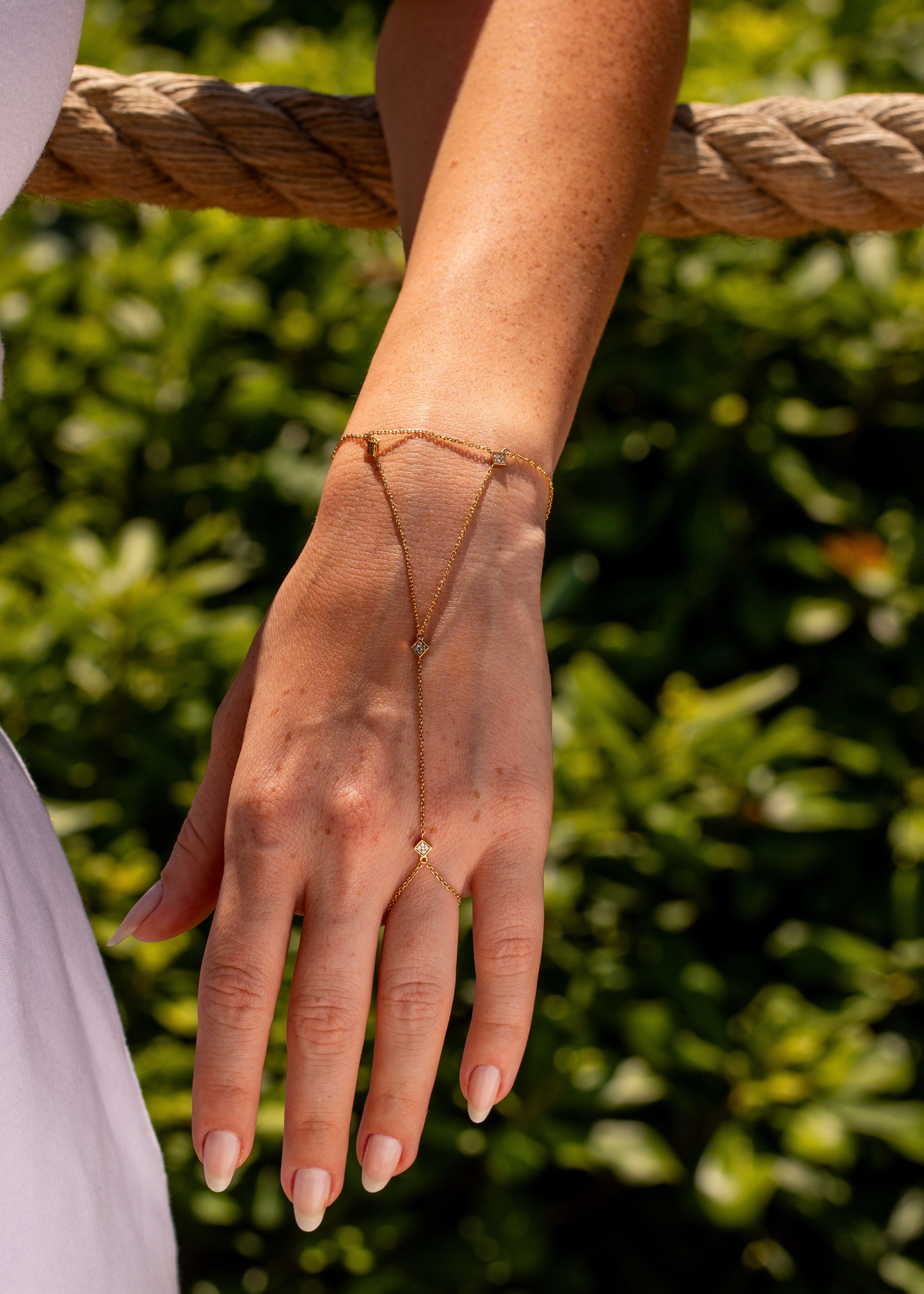 0.10 Karat Yuvarlak Kesim Pırlanta Şahmeran - RNF01069 | Pırlanta Bileklik | Ronaff Pırlanta | Tektaş Yüzük, Pırlanta Yüzük, Kolye, Küpe