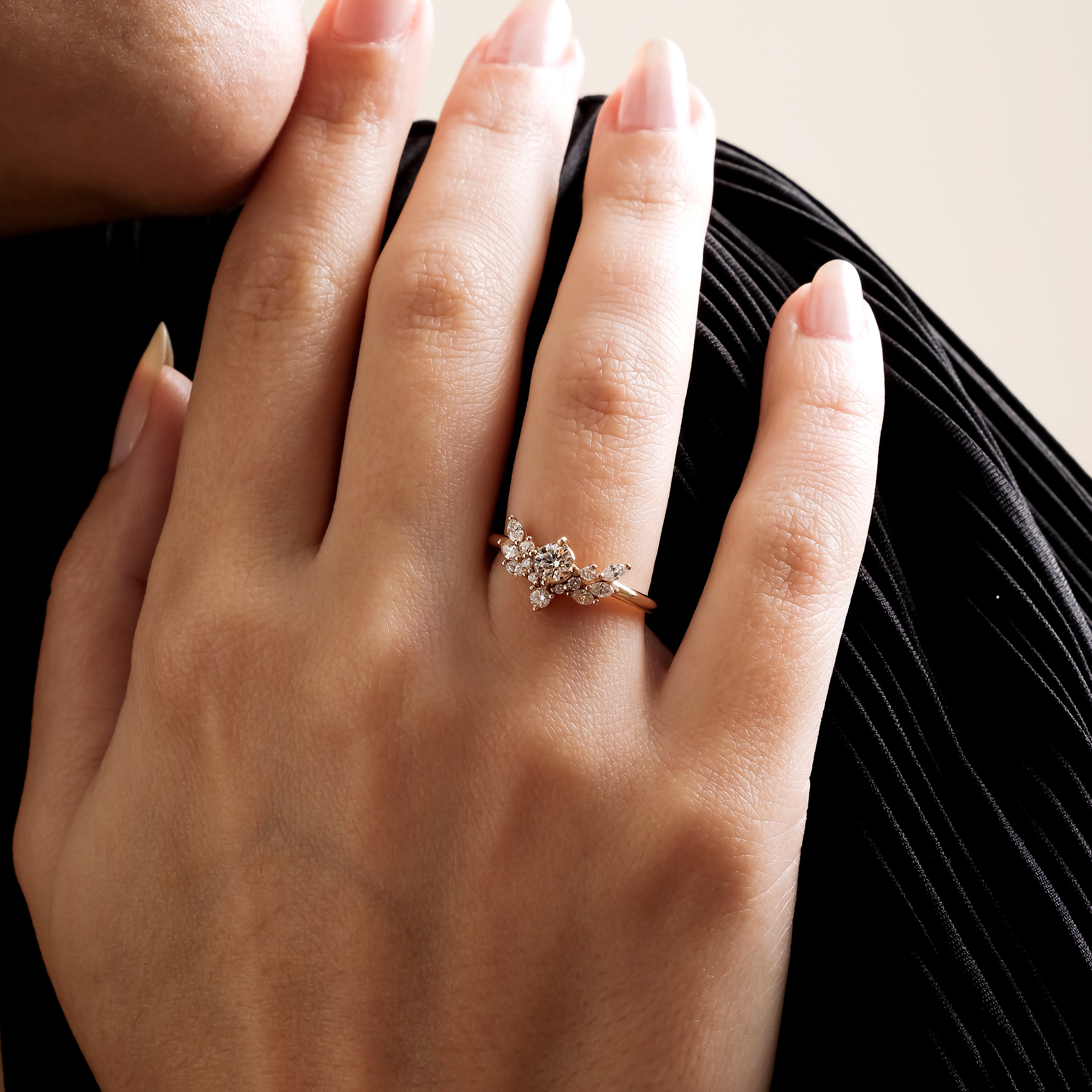 0.30 Karat Yuvarlak & 0.22 Karat Kenar Yuvarlak- Markiz Kesim Vintage Pırlanta Yüzük - RNF01061 | Yüzükler | Ronaff Pırlanta | Tektaş Yüzük, Pırlanta Yüzük, Kolye, Küpe