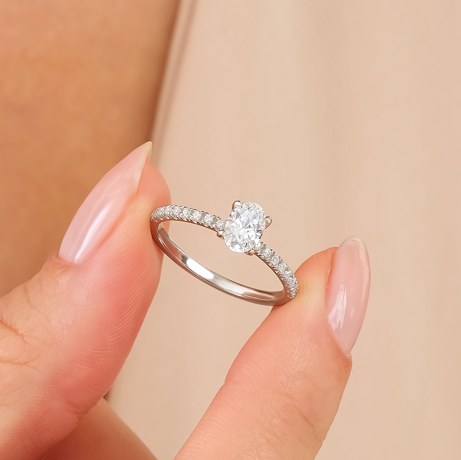 0,60 Karat Oval & 0,20 Karat Excellent Kesim GIA/HRD Sertifikalı Tektaş Pırlanta Yüzük - RNF0996 | Tektaş Yüzükler | Ronaff Pırlanta | Tektaş Yüzük, Pırlanta Yüzük, Kolye, Küpe