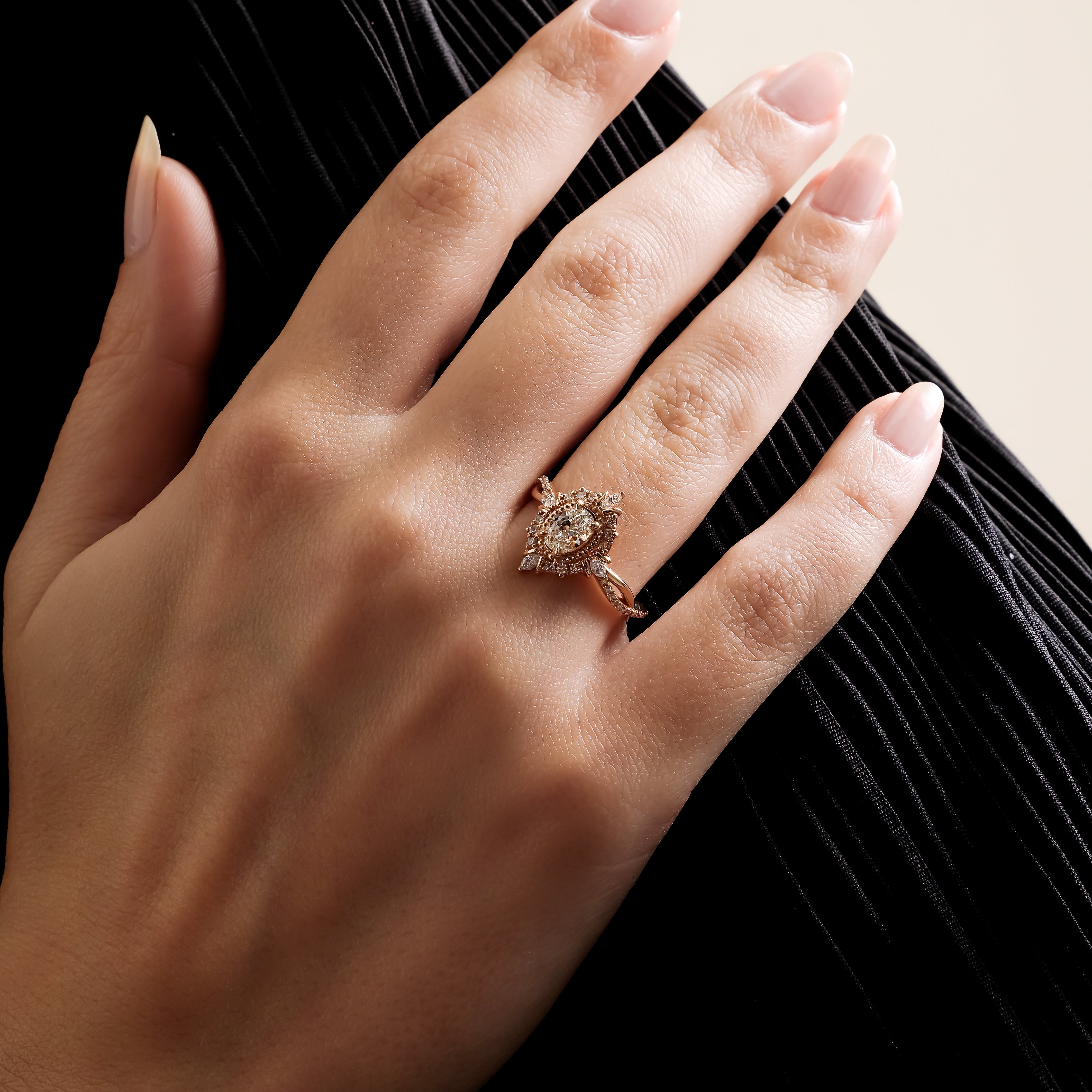 0.60 Karat Oval & 0.40 Karat Kenar Yuvarlak Kesim Vintage Pırlanta Yüzük - RNF01060 | Yüzükler | Ronaff Pırlanta | Tektaş Yüzük, Pırlanta Yüzük, Kolye, Küpe