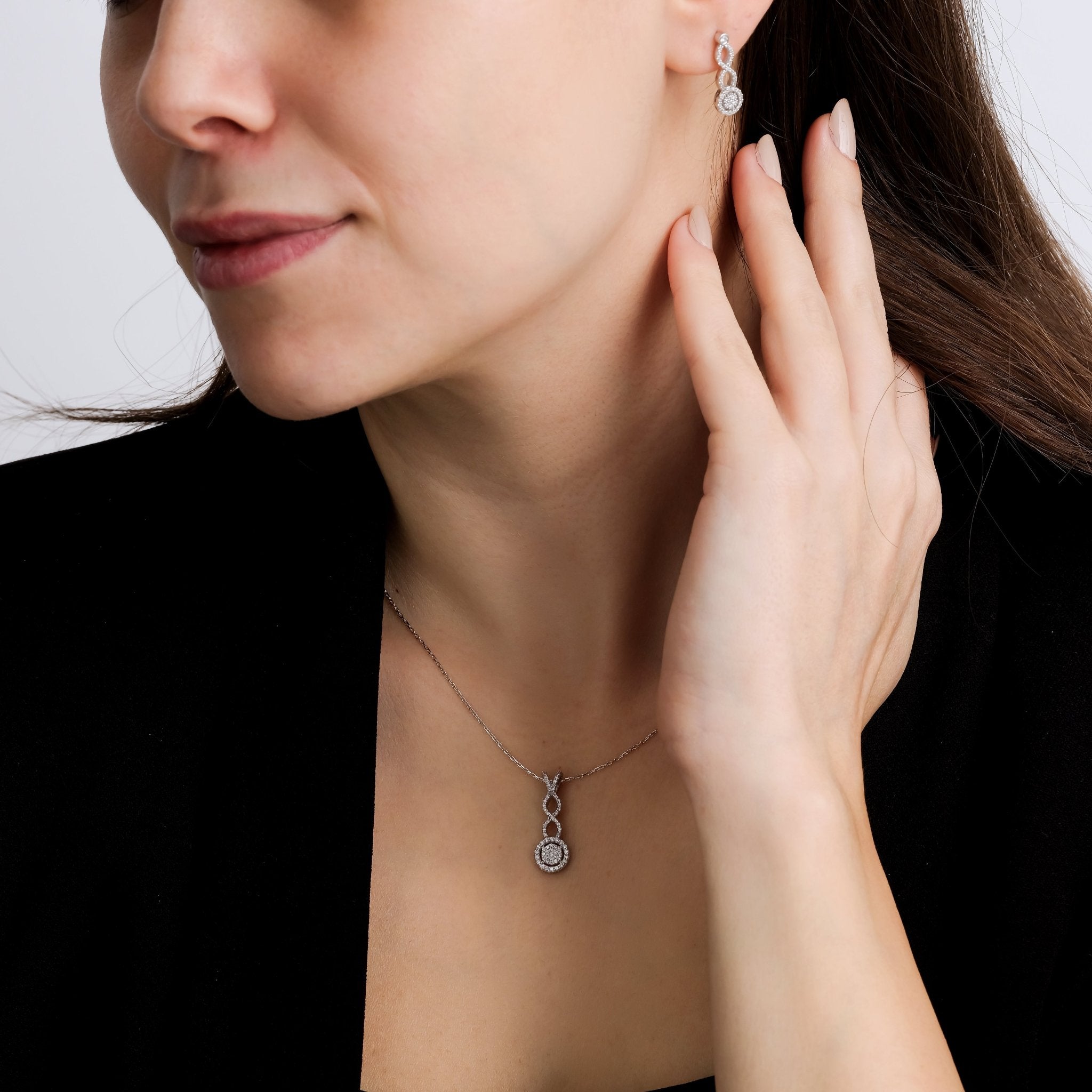 0.30 Karat Yuvarlak Kesim Pırlanta Özel Tasarım Kolye - RNF01008 | Pırlanta Kolye | Ronaff Pırlanta | Tektaş Yüzük, Pırlanta Yüzük, Kolye, Küpe