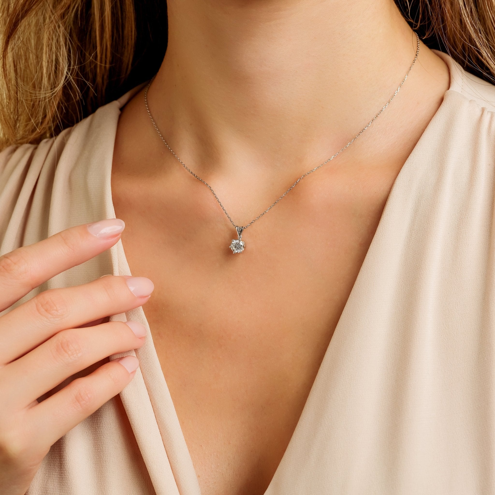 0.70 Karat Pırlanta HRD Sertifikalı Tektaş Kolye - RNF0998 | Pırlanta Kolye | Ronaff Pırlanta | Tektaş Yüzük, Pırlanta Yüzük, Kolye, Küpe