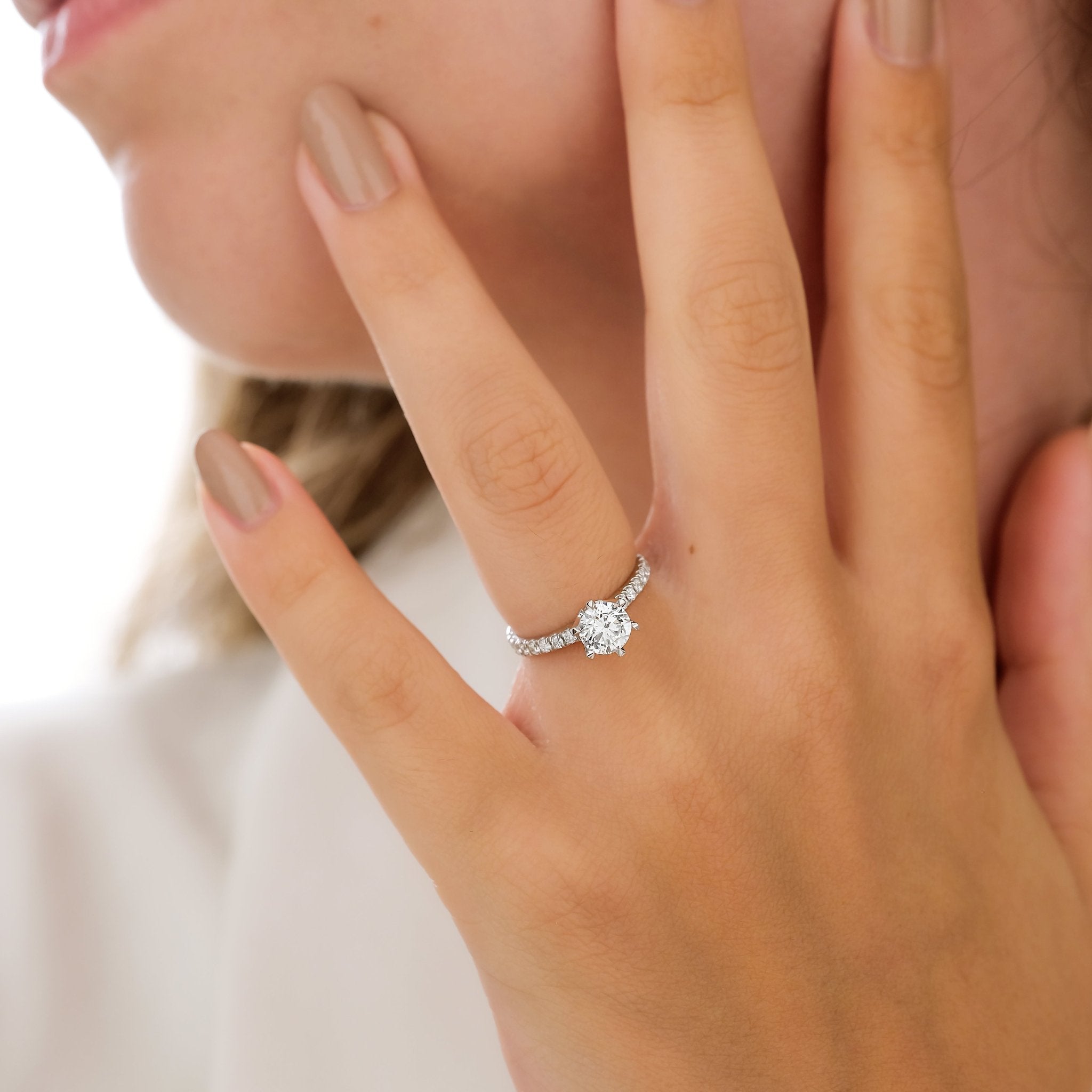 0.80 Karat Merkez Yuvarlak & 0.20 Karat Kenar Pırlanta GIA/HRD Sertifikalı Tektaş Yüzük - RNF0933 | Tektaş Pırlanta | Ronaff Pırlanta | Tektaş Yüzük, Pırlanta Yüzük, Kolye, Küpe