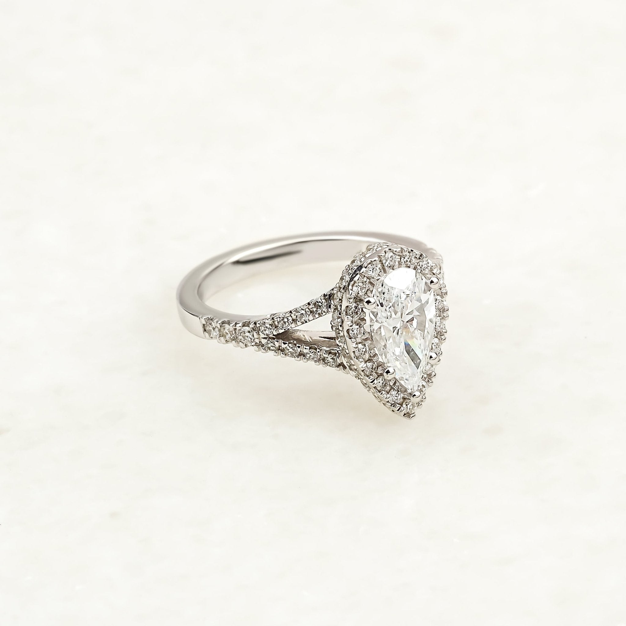 1.20 Karat GIA Sertifikalı Pırlanta Tasarım Yüzük - RNF0923 | Tasarım Yüzük | Ronaff Pırlanta | Tektaş Yüzük, Pırlanta Yüzük, Kolye, Küpe