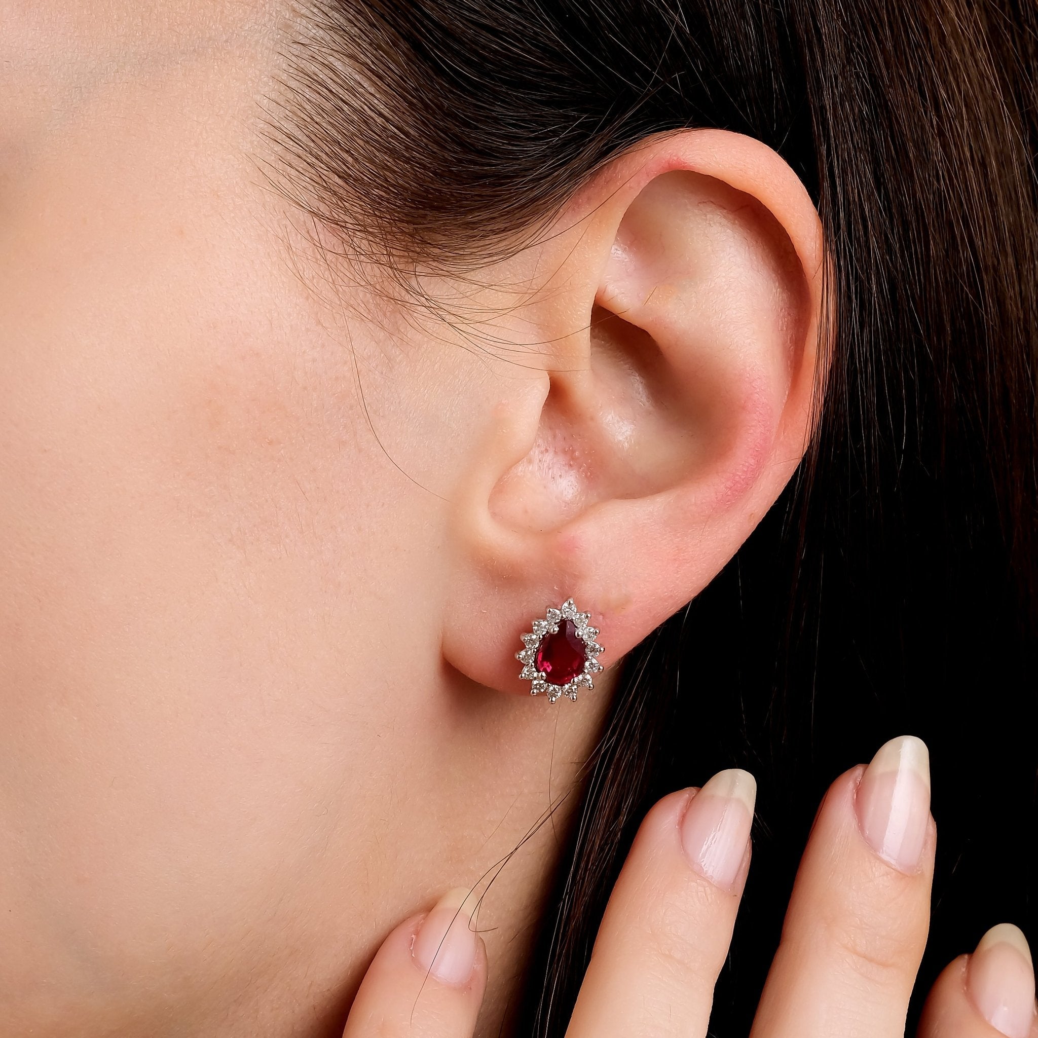 1.60 Karat Damla Yakut & 0.34 Karat Yuvarlak Kesim Pırlanta Küpe - RNF01029 | Renkli Taşlı Küpe | Ronaff Pırlanta | Tektaş Yüzük, Pırlanta Yüzük, Kolye, Küpe