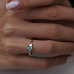 1.28 Karat Emerald Kesim Zümrüt & 0.40 Karat Baget Kesim Pırlantalı Tektaş Yüzük - RNF0118 | Renkli Taşlı Yüzükler | Ronaff Pırlanta | Tektaş Yüzük, Pırlanta Yüzük, Kolye, Küpe