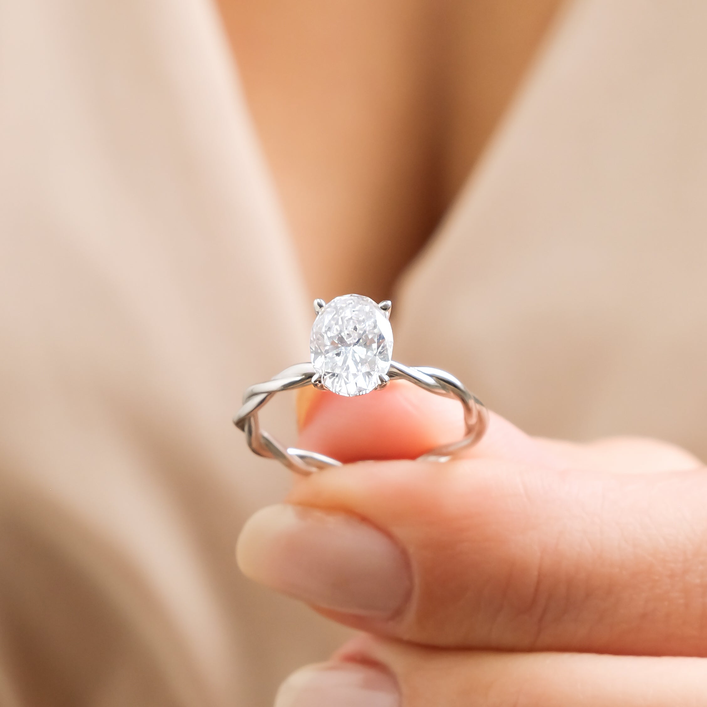 1.50 Karat Oval Kesim Pırlanta GIA/HRD Sertifikalı Örgülü Özel Tasarım Tektaş Yüzük-RNF1347 | Pırlanta Yüzük | Ronaff Pırlanta | Tektaş Yüzük, Pırlanta Yüzük, Kolye, Küpe