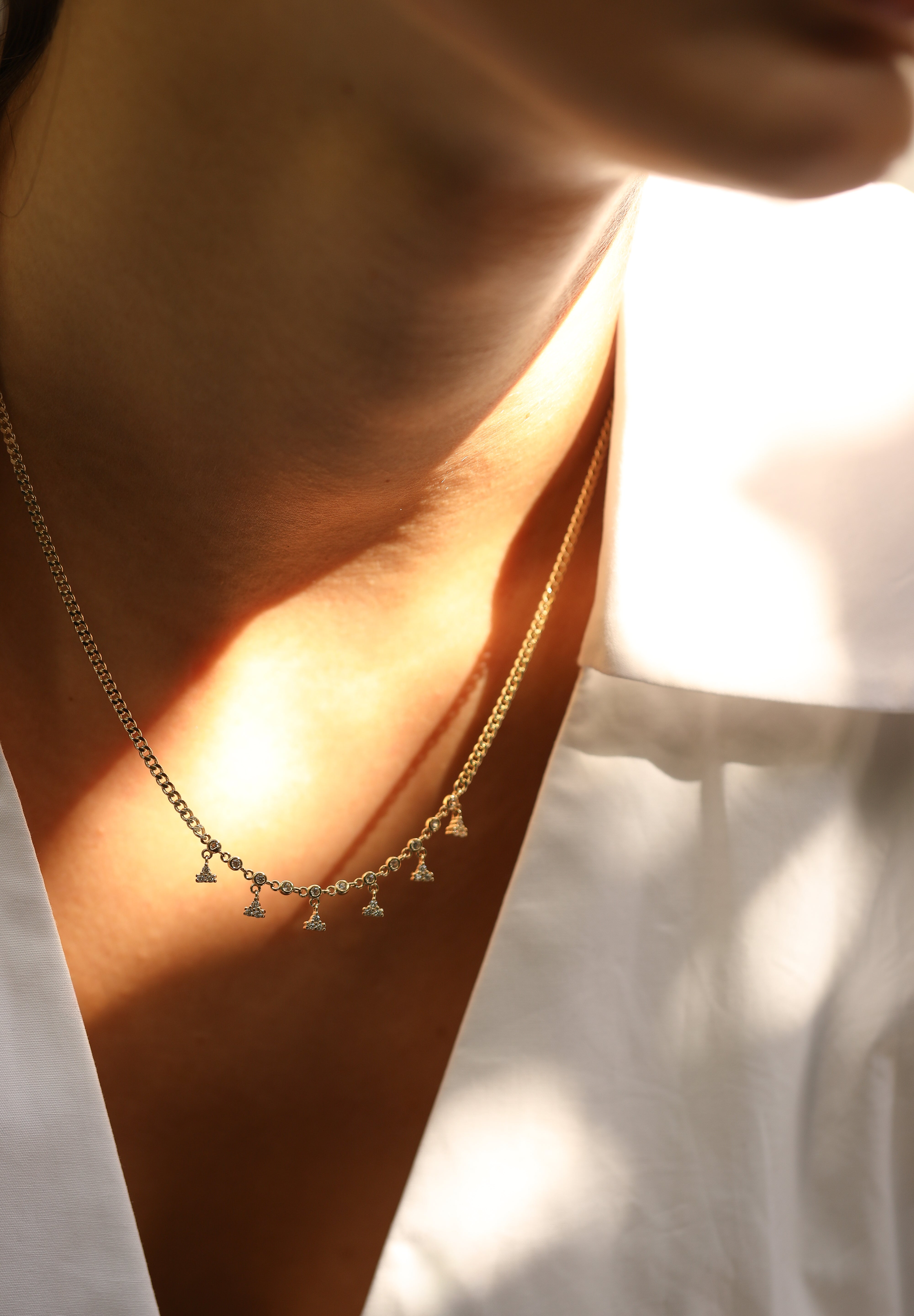 14 Ayar Altın Üçgen Taş Sallantılı Minimal Kolye RG042 | altın | Ronaff Pırlanta | Tektaş Yüzük, Pırlanta Yüzük, Kolye, Küpe