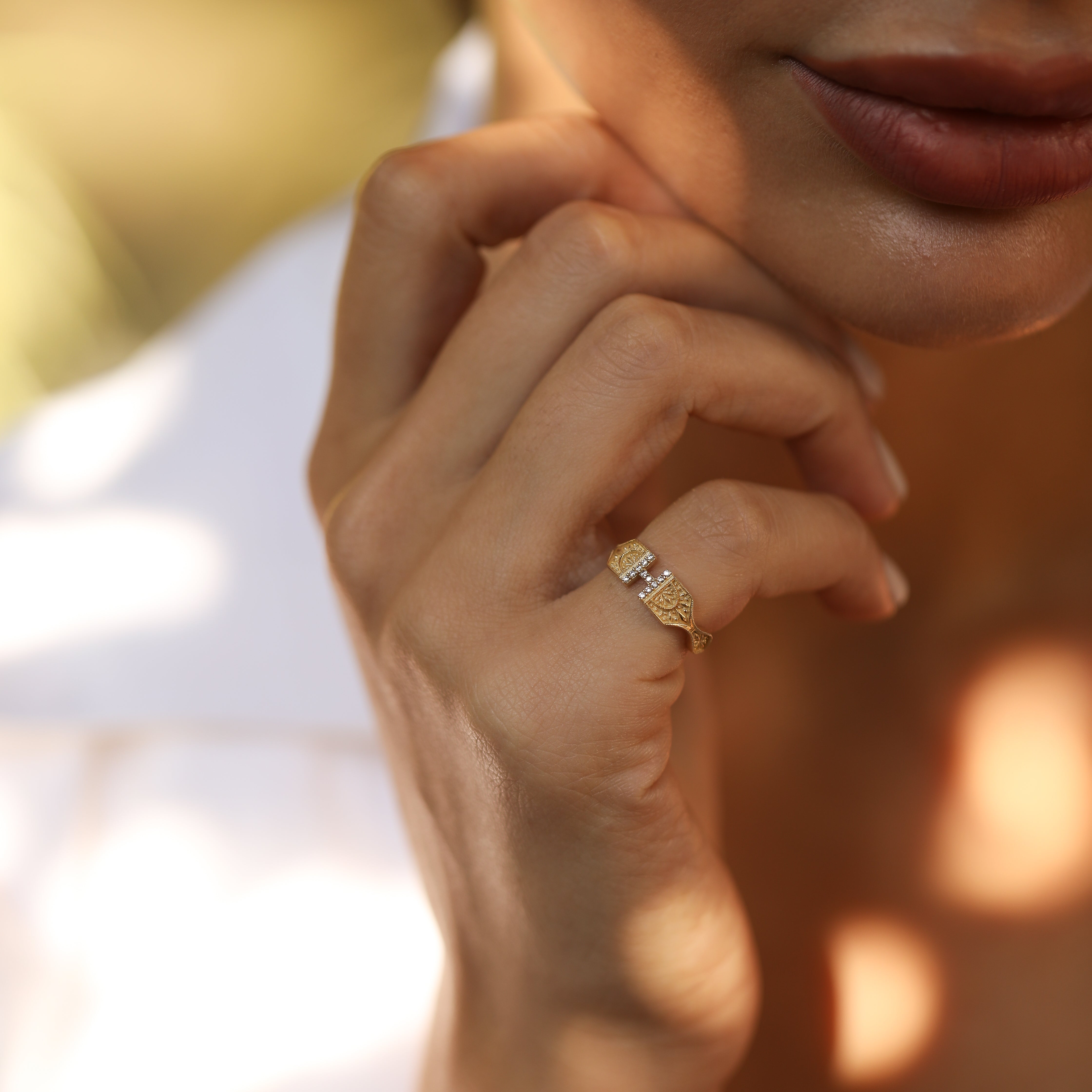 14 K Gold Vintage H Letter Diamond Ring