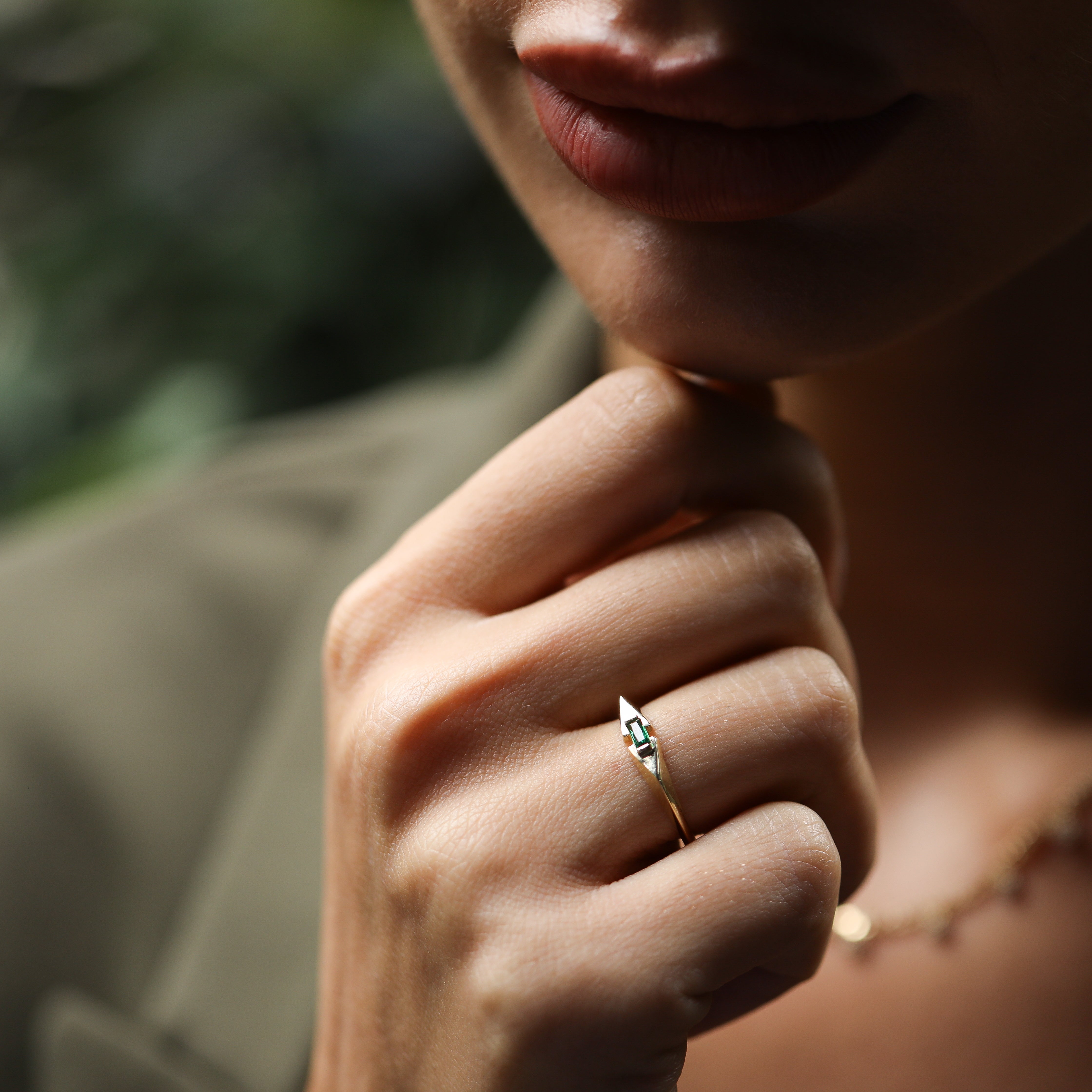 14 Ayar Altın Zümrüt Taşlı Geometrik Yüzük RG048 | altın | Ronaff Pırlanta | Tektaş Yüzük, Pırlanta Yüzük, Kolye, Küpe