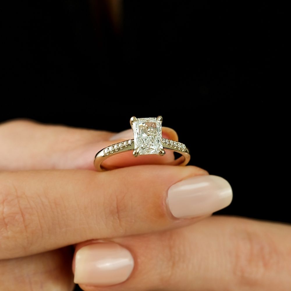 1.60 Karat Emerald & 0.15 Karat Yuvarlak Kesim GIA/HRD Sertifikalı Tektaş Pırlanta Yüzük-RNF1363 | Pırlanta Yüzük | Ronaff Pırlanta | Tektaş Yüzük, Pırlanta Yüzük, Kolye, Küpe