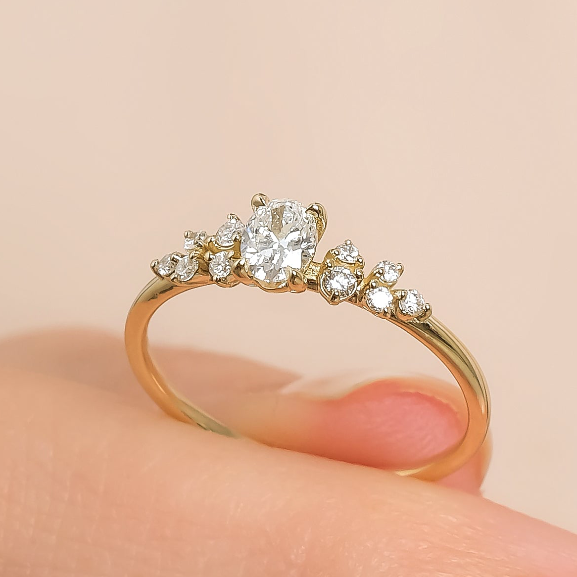 0.30 Karat Oval & 0.08 Karat Yuvarlak Kesim GIA Sertifikalı Tektaş Yüzük-RNF1421 | Pırlanta Yüzük | Ronaff Pırlanta | Tektaş Yüzük, Pırlanta Yüzük, Kolye, Küpe