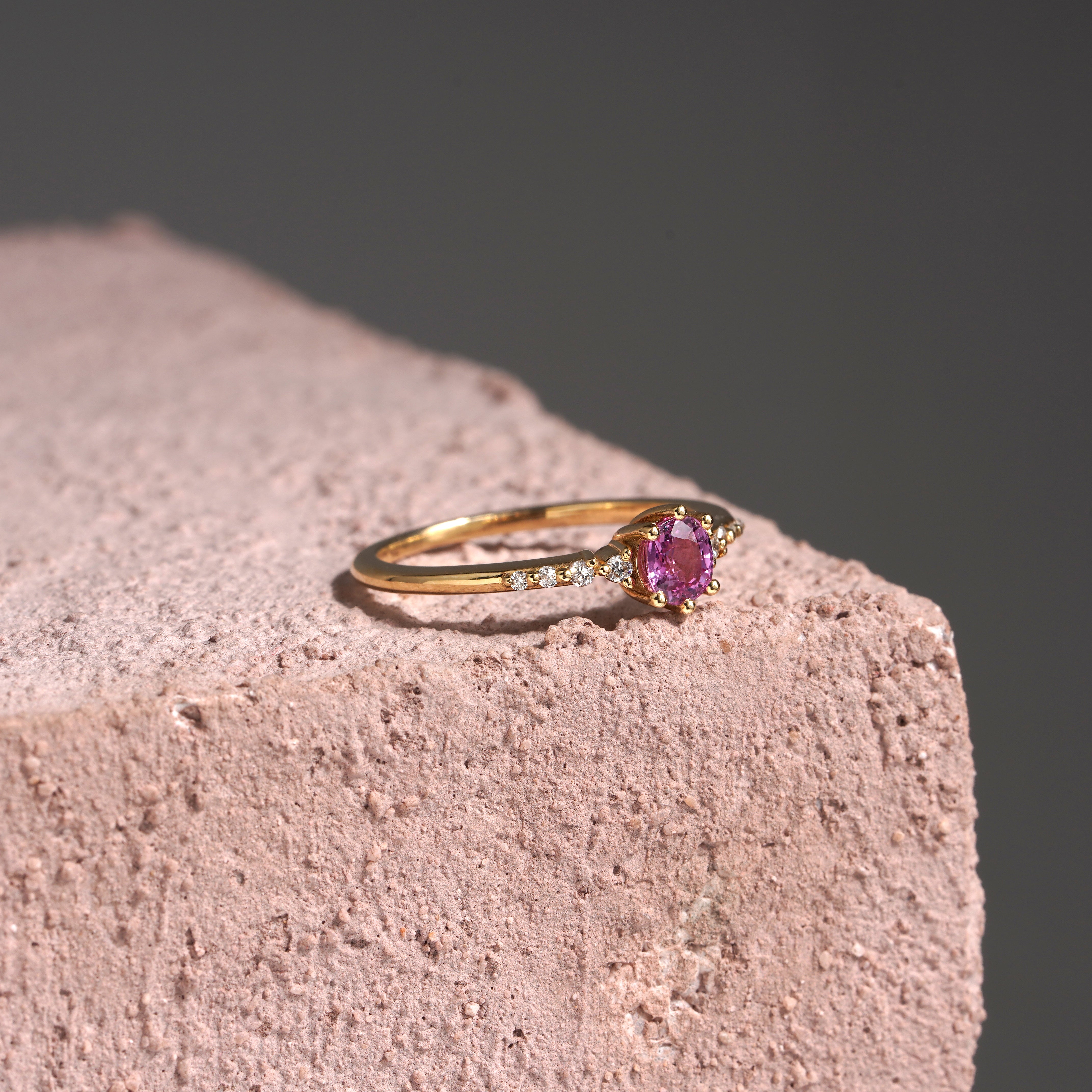 0.40 Karat Pembe Safir & 0.07 Pırlantalı Tasarım Yüzük - RNF0823 | Renkli Taşlı Yüzükler | Ronaff Pırlanta | Tektaş Yüzük, Pırlanta Yüzük, Kolye, Küpe