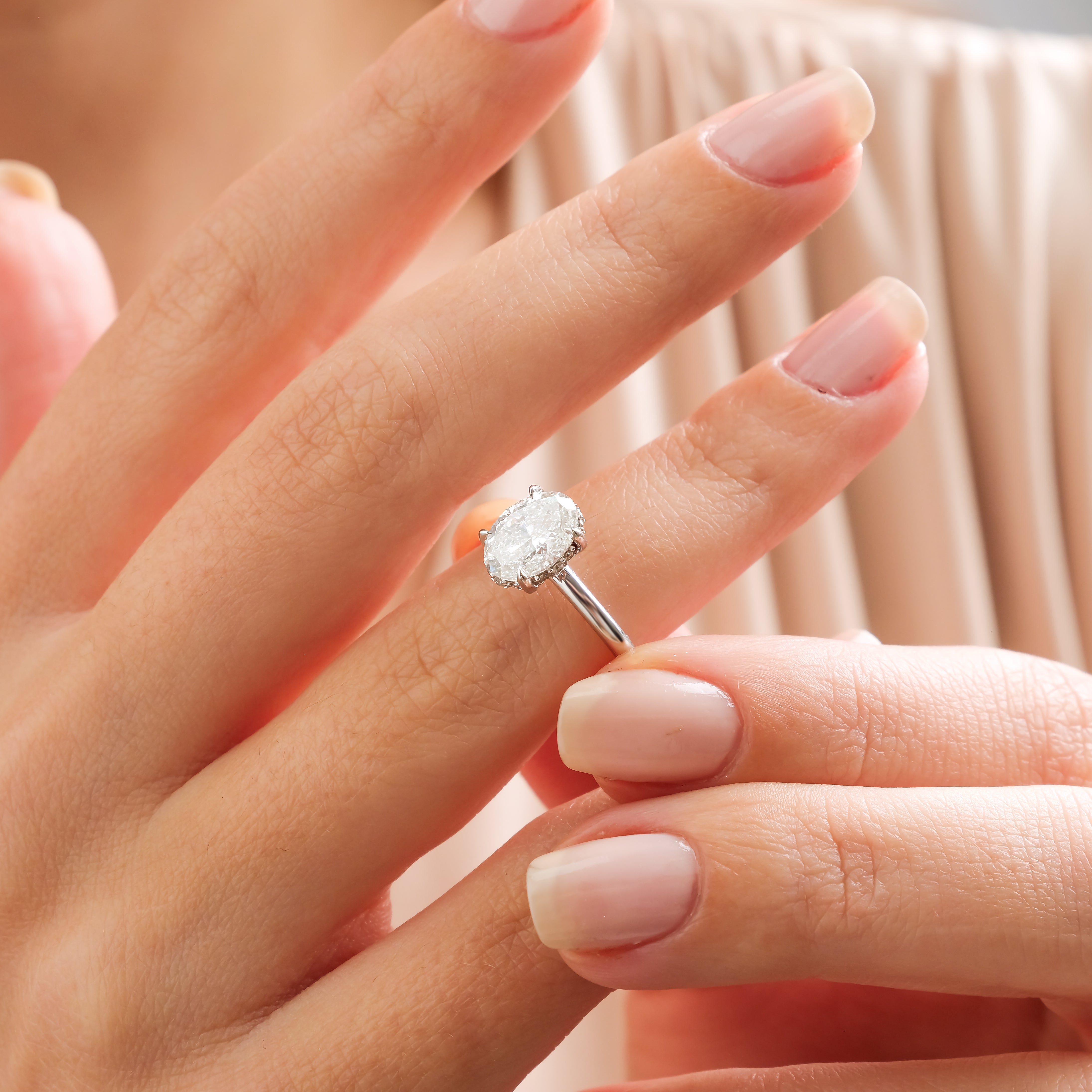 1.50 Karat Oval Kesim & 0.15 Alt Taş Pırlanta GIA/HRD Sertifikalı Tektaş Yüzük-RNF1346 | Pırlanta Yüzük | Ronaff Pırlanta | Tektaş Yüzük, Pırlanta Yüzük, Kolye, Küpe