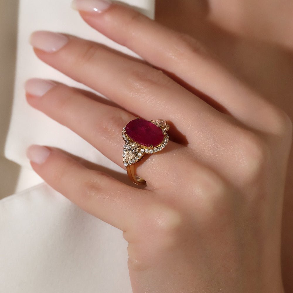 7.73 Karat Yakut & 0.60 Karat Damla & 0.28 Karat Yuvarlak Pırlanta Özel Tasarım Yüzük - RNF0963 | Renkli Taşlı Yüzükler | Ronaff Pırlanta | Tektaş Yüzük, Pırlanta Yüzük, Kolye, Küpe