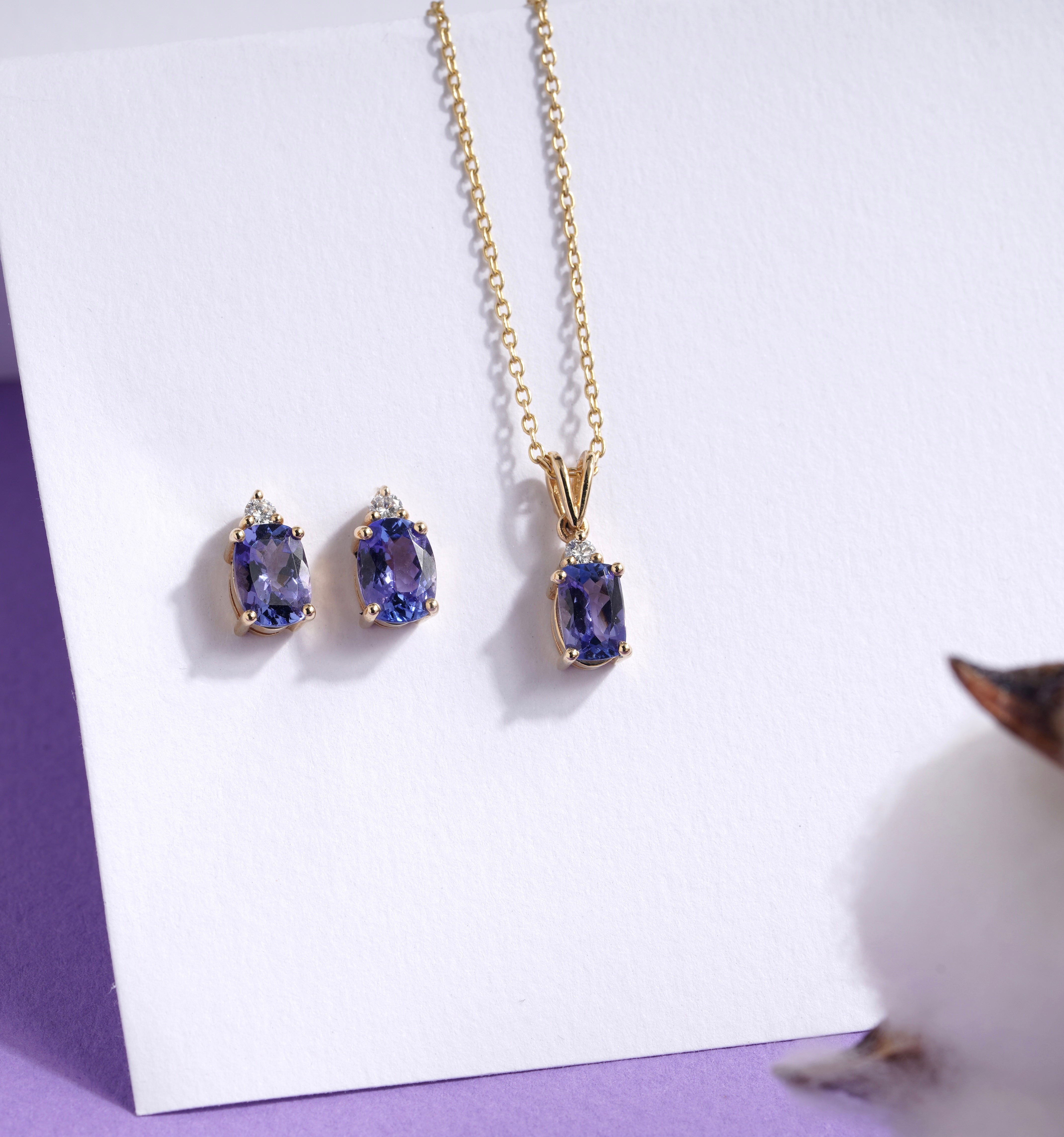 1.60 Karat Oval Tanzanit & 0.06 Karat Yuvarlak Kesim Pırlanta Küpe - RNF1034 | Renkli Taşlı Küpe | Ronaff Pırlanta | Tektaş Yüzük, Pırlanta Yüzük, Kolye, Küpe