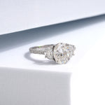 1.50 Karat Oval Merkez & 0.60 Karat Oval Yan & 0.40 Karat Yuvarlak Kenar Pırlanta Tektaş Yüzük - RNF0869 | Tektaş Pırlanta | Ronaff Pırlanta | Tektaş Yüzük, Pırlanta Yüzük, Kolye, Küpe