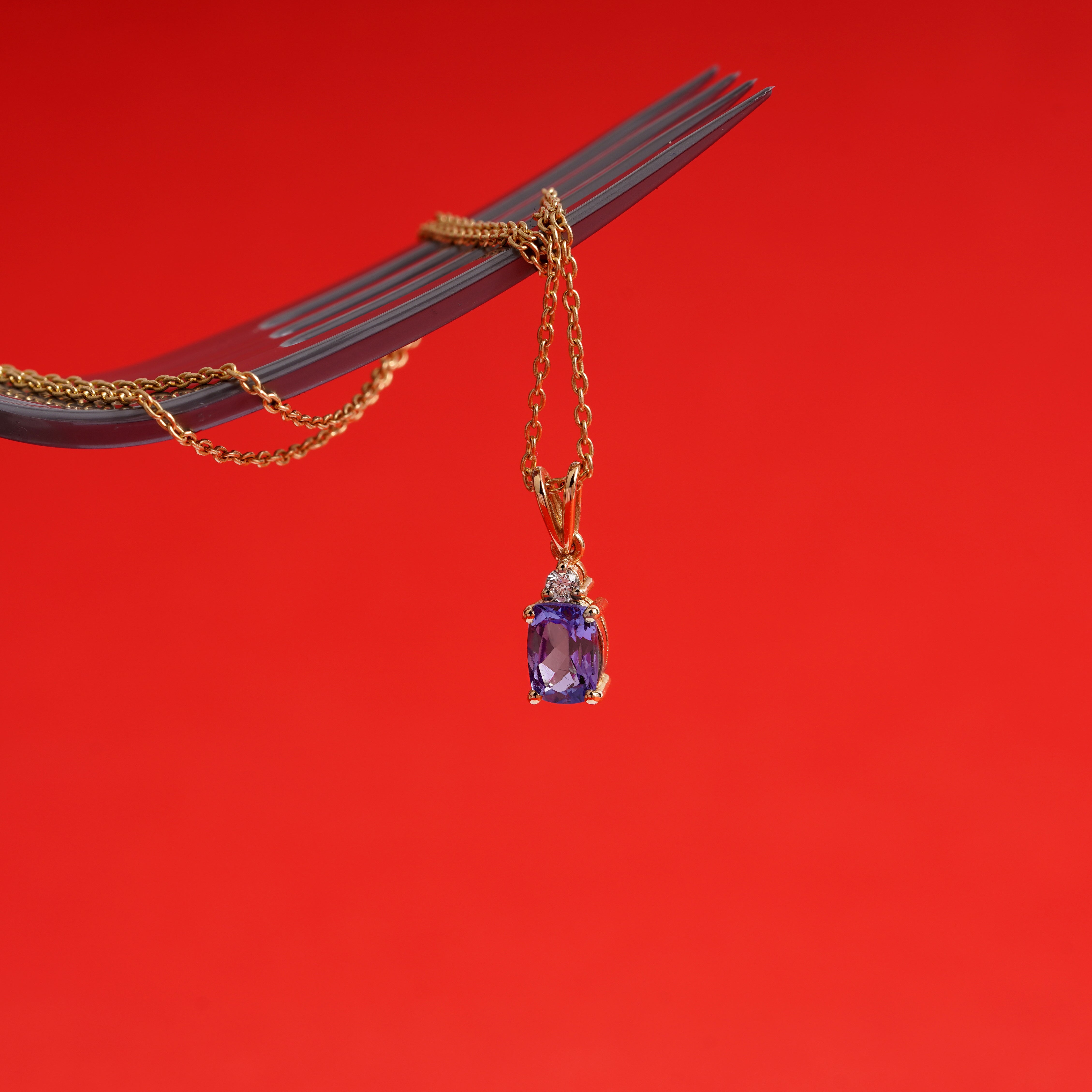 Oval Tanzanit Pırlanta Kolye | Renkli Taşlı Kolyeler | Ronaff Pırlanta | Tektaş Yüzük, Pırlanta Yüzük, Kolye, Küpe