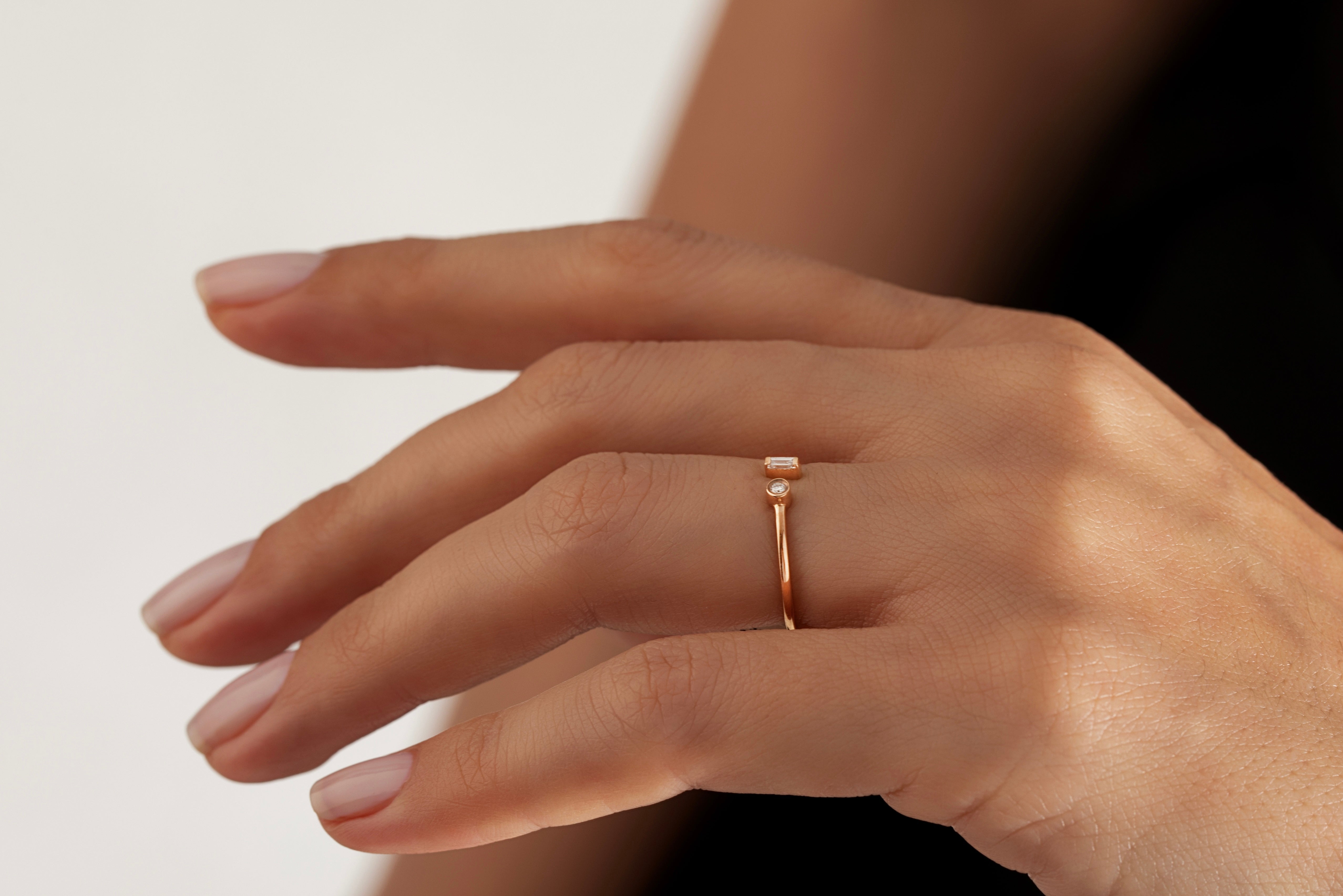 0.08 Karat Yuvarlak/Baget Kesim Minimal Pırlanta Yüzük-RNF1381 | Pırlanta Yüzük | Ronaff Pırlanta | Tektaş Yüzük, Pırlanta Yüzük, Kolye, Küpe