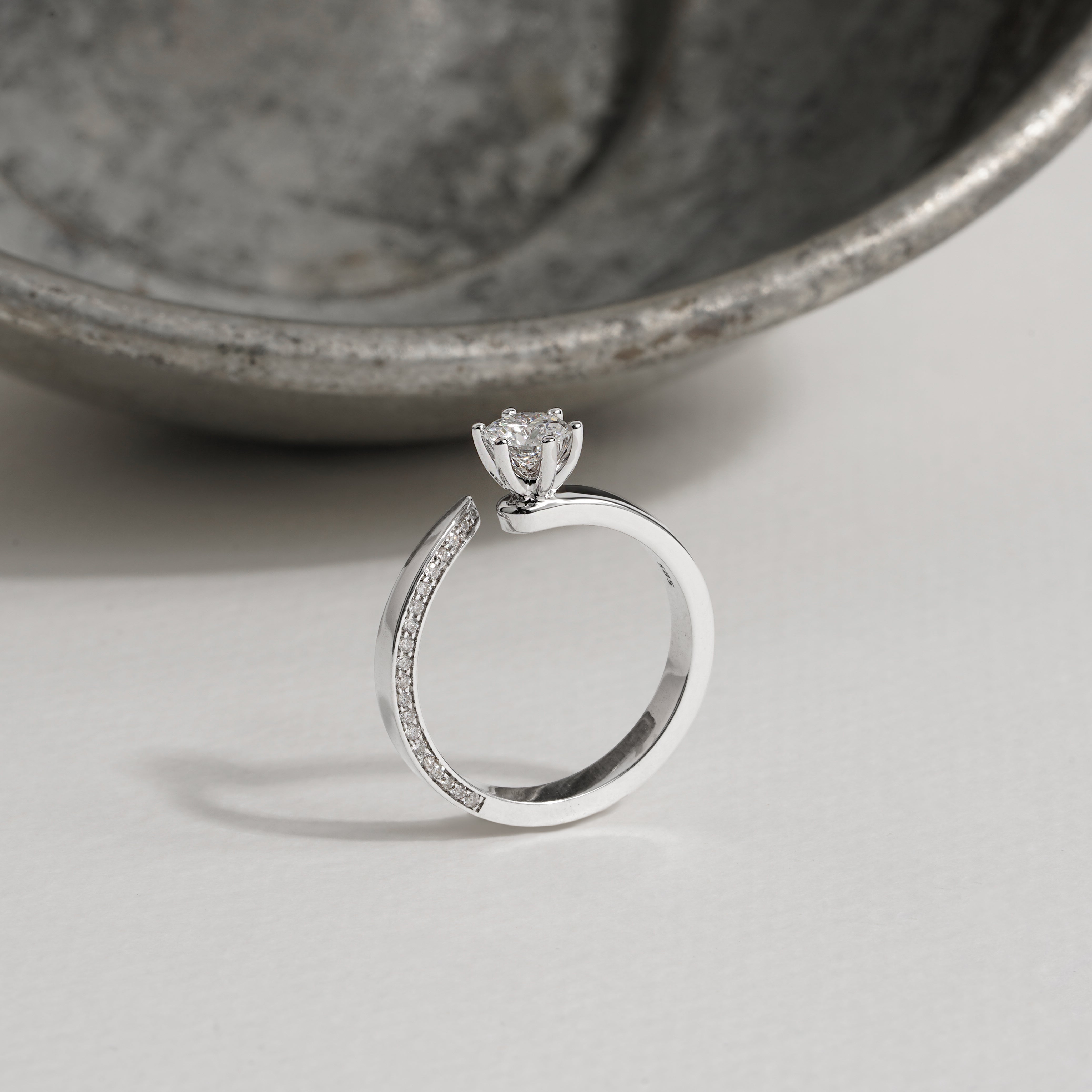 0.50 Karat Merkez Taşlı Özel Tasarım Tektaş Yüzük RNF1437 | Tektaş Yüzükler | Ronaff Pırlanta | Tektaş Yüzük, Pırlanta Yüzük, Kolye, Küpe