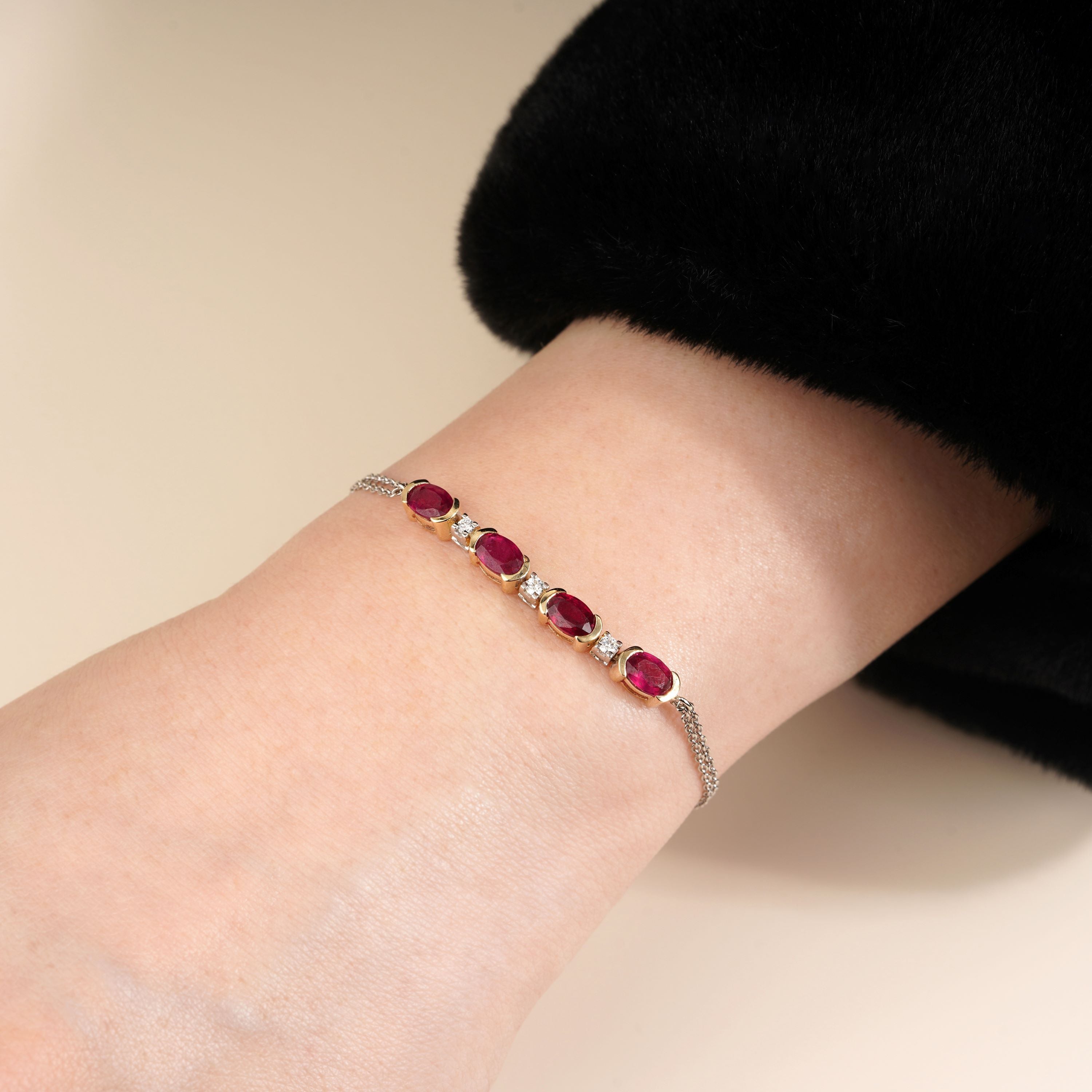 3.10 Karat Yakut & 0.15 Yuvarlak Pırlanta Kızıl Zerafet Bileklik - RNF1394 | Pırlanta Bileklik | Ronaff Pırlanta | Tektaş Yüzük, Pırlanta Yüzük, Kolye, Küpe
