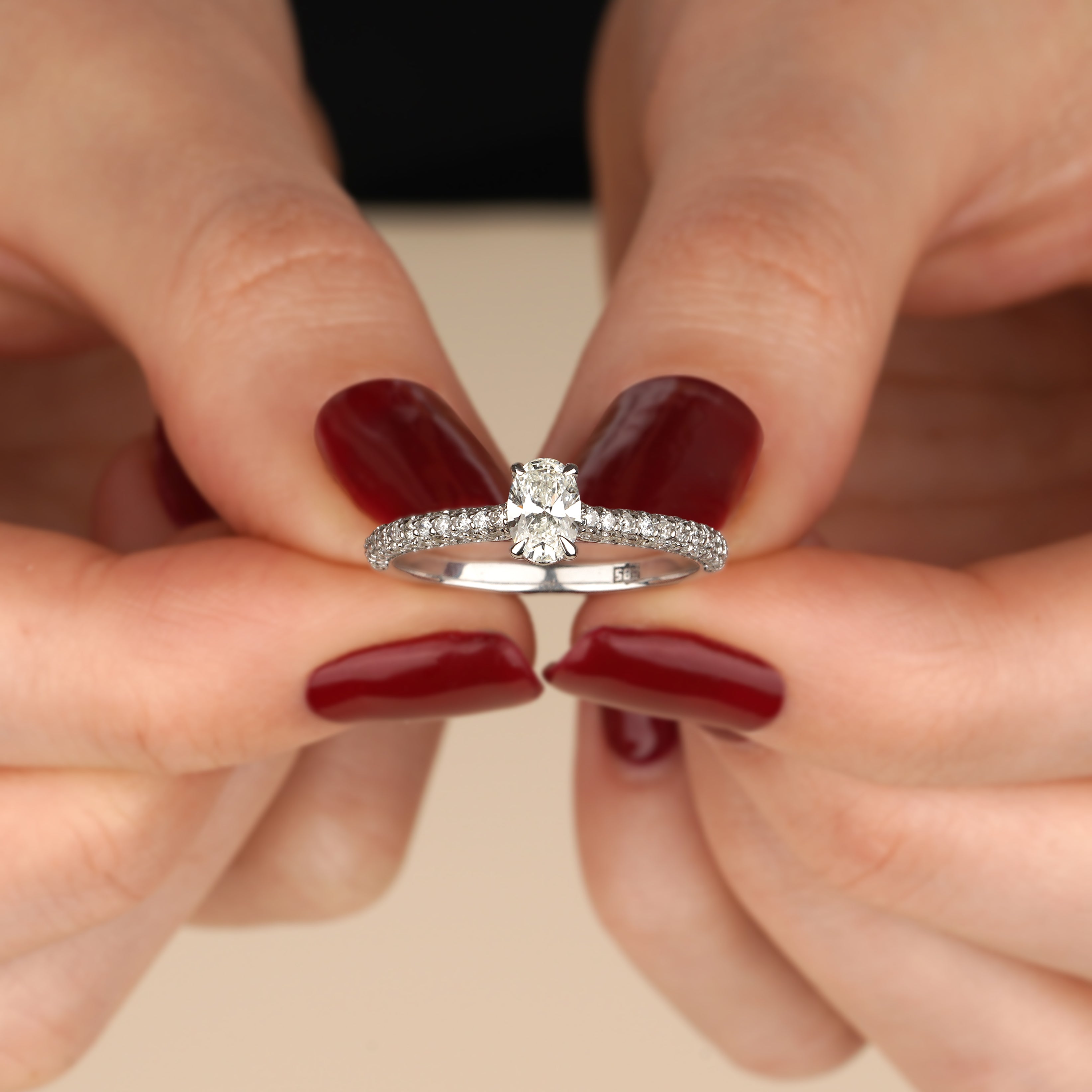 Oval Pırlanta HRD Sertifikalı Yüzük | Tektaş Yüzükler | Ronaff Pırlanta | Tektaş Yüzük, Pırlanta Yüzük, Kolye, Küpe