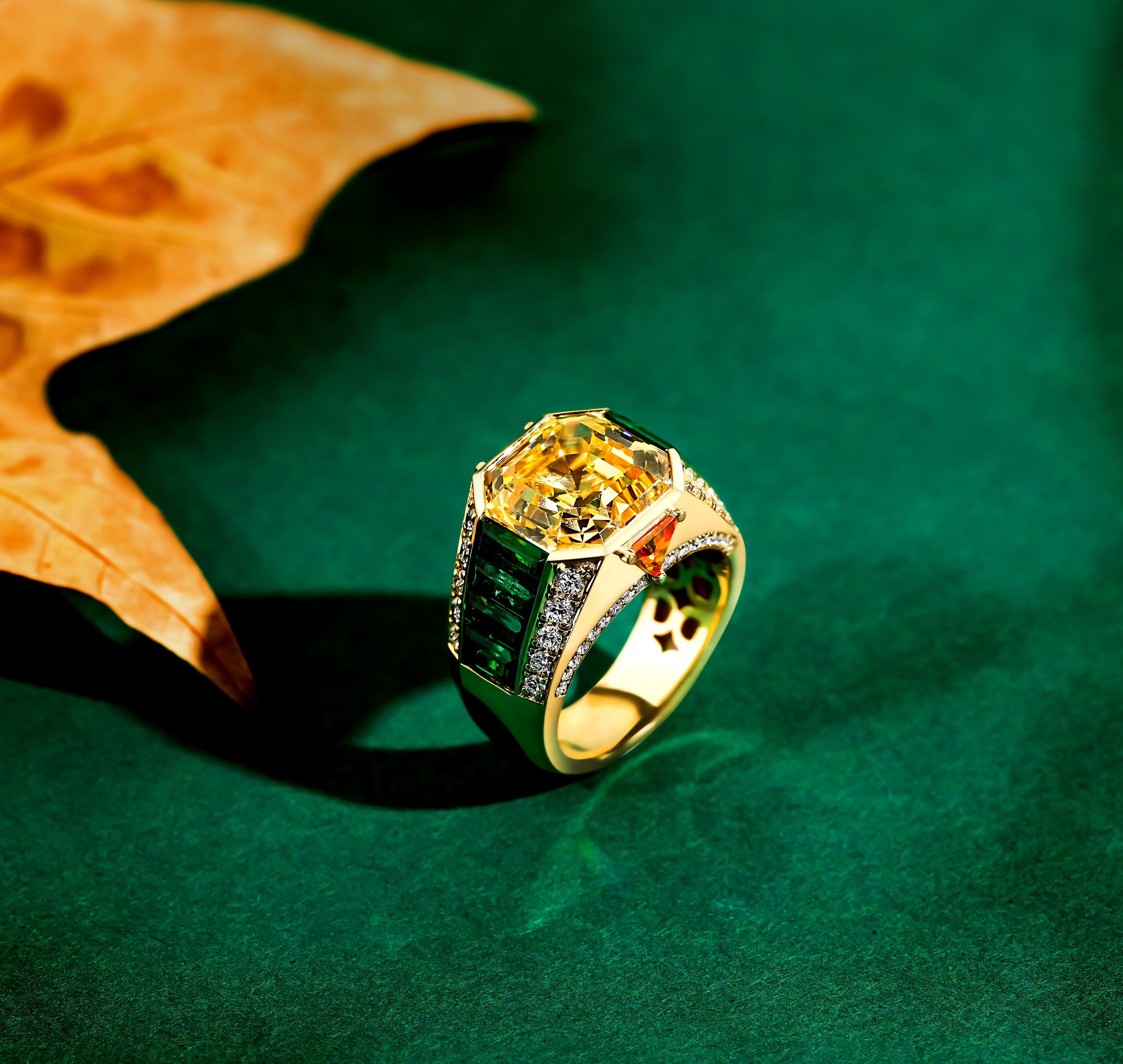 6.88 Karat Naturel Quartz & 2.56 Karat Naturel Özel Kesim Peridot & 1.48 Karat Pırlanta Tasarım Yüzük - RNF0916 | Renkli Taşlı Yüzükler | Ronaff Pırlanta | Tektaş Yüzük, Pırlanta Yüzük, Kolye, Küpe