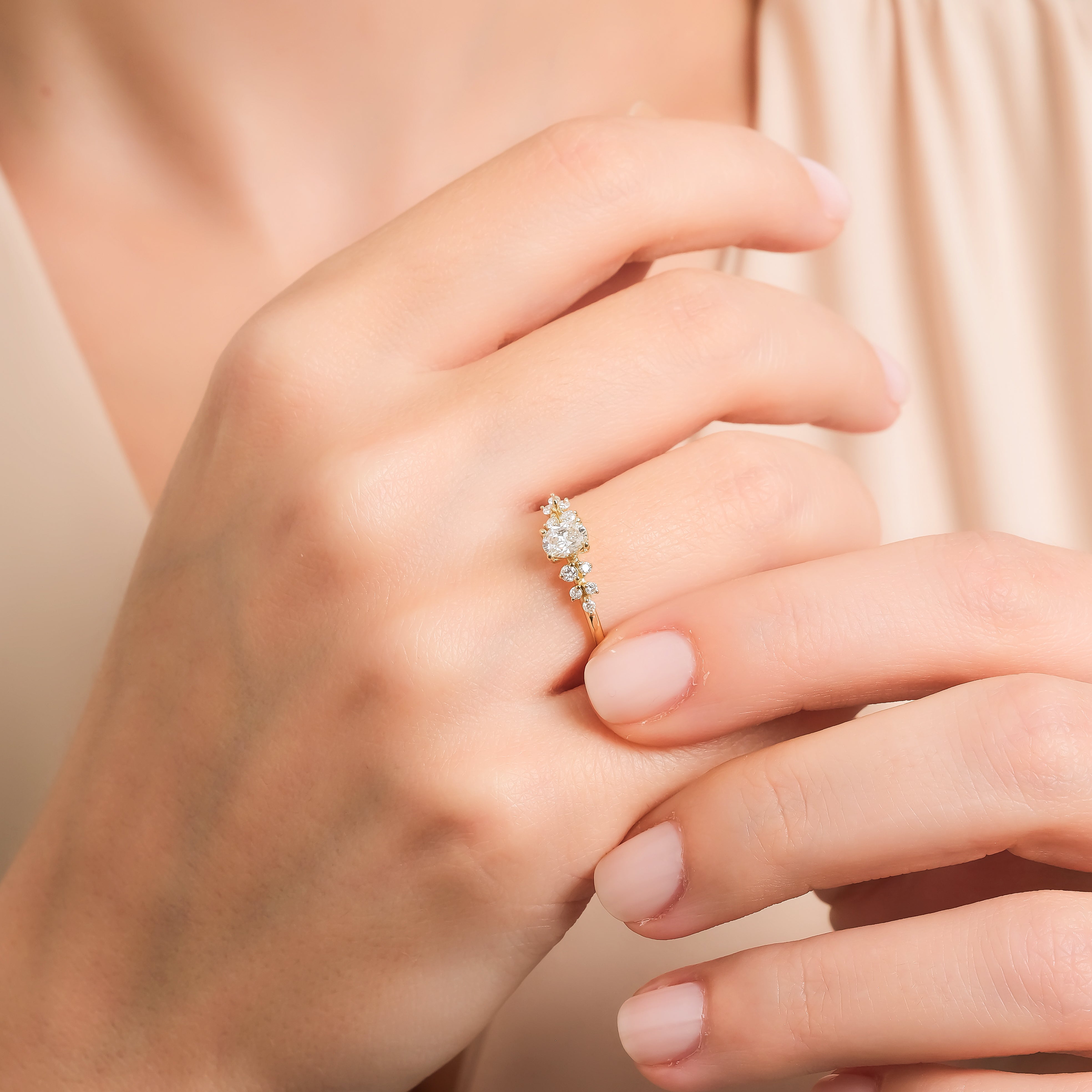 0.30 Karat Oval & 0.08 Karat Yuvarlak Kesim GIA Sertifikalı Tektaş Yüzük-RNF1421 | Pırlanta Yüzük | Ronaff Pırlanta | Tektaş Yüzük, Pırlanta Yüzük, Kolye, Küpe