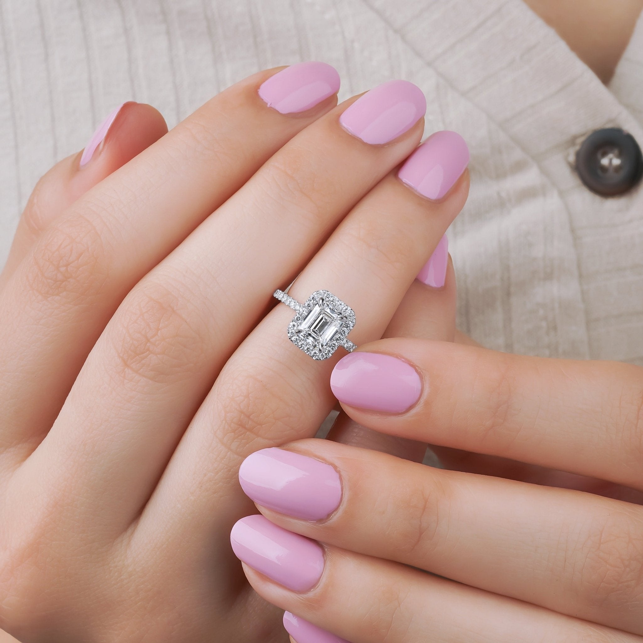 0.62 Karat Emerald Kesim GIA/HRD Sertifikalı Tektaş Pırlanta Yüzük - RNF0481 | Tektaş Pırlanta | Ronaff Pırlanta | Tektaş Yüzük, Pırlanta Yüzük, Kolye, Küpe