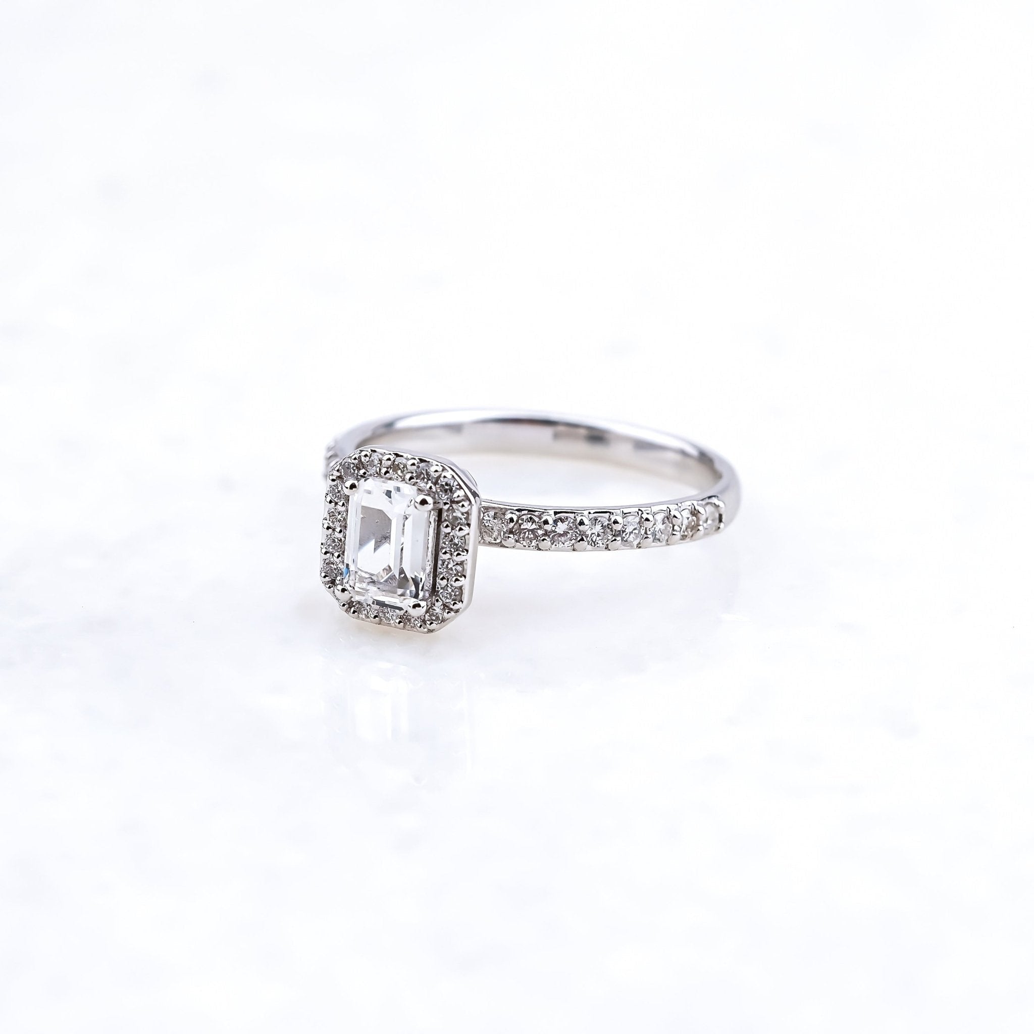 0.62 Karat Emerald Kesim GIA/HRD Sertifikalı Tektaş Pırlanta Yüzük - RNF0481 | Tektaş Pırlanta | Ronaff Pırlanta | Tektaş Yüzük, Pırlanta Yüzük, Kolye, Küpe