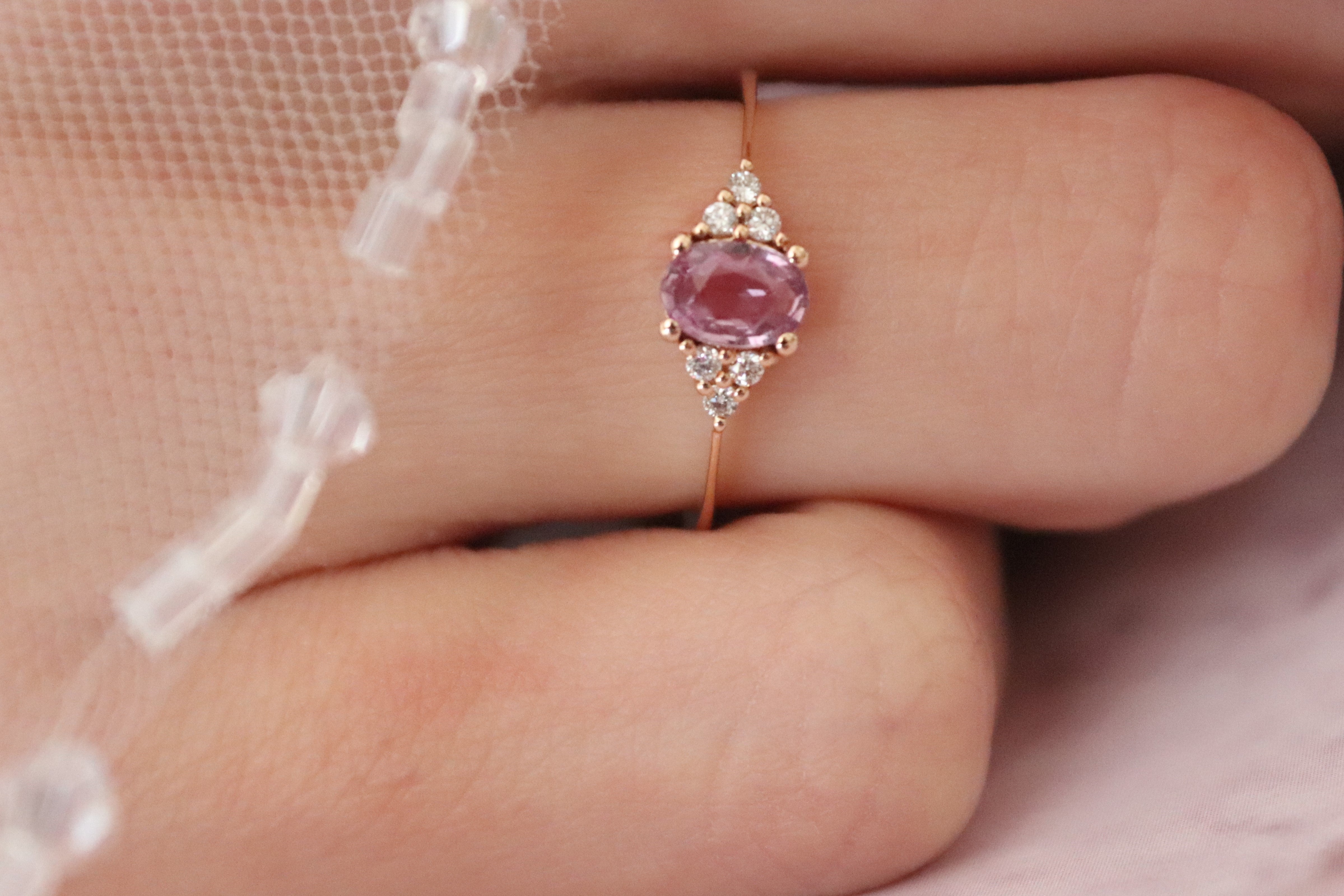 1.00 Karat Oval Pembe Safir Pırlanta Yüzük - RNF0444 | Renkli Taşlı Yüzükler | Ronaff Pırlanta | Tektaş Yüzük, Pırlanta Yüzük, Kolye, Küpe