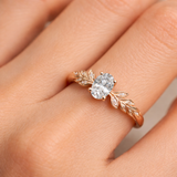 0.50 Karat GIA/HRD Sertifikalı Yaprak Motifli Oval Tektaş Pırlanta Yüzük RNF1445 | Tektaş Yüzükler | Ronaff Pırlanta | Tektaş Yüzük, Pırlanta Yüzük, Kolye, Küpe