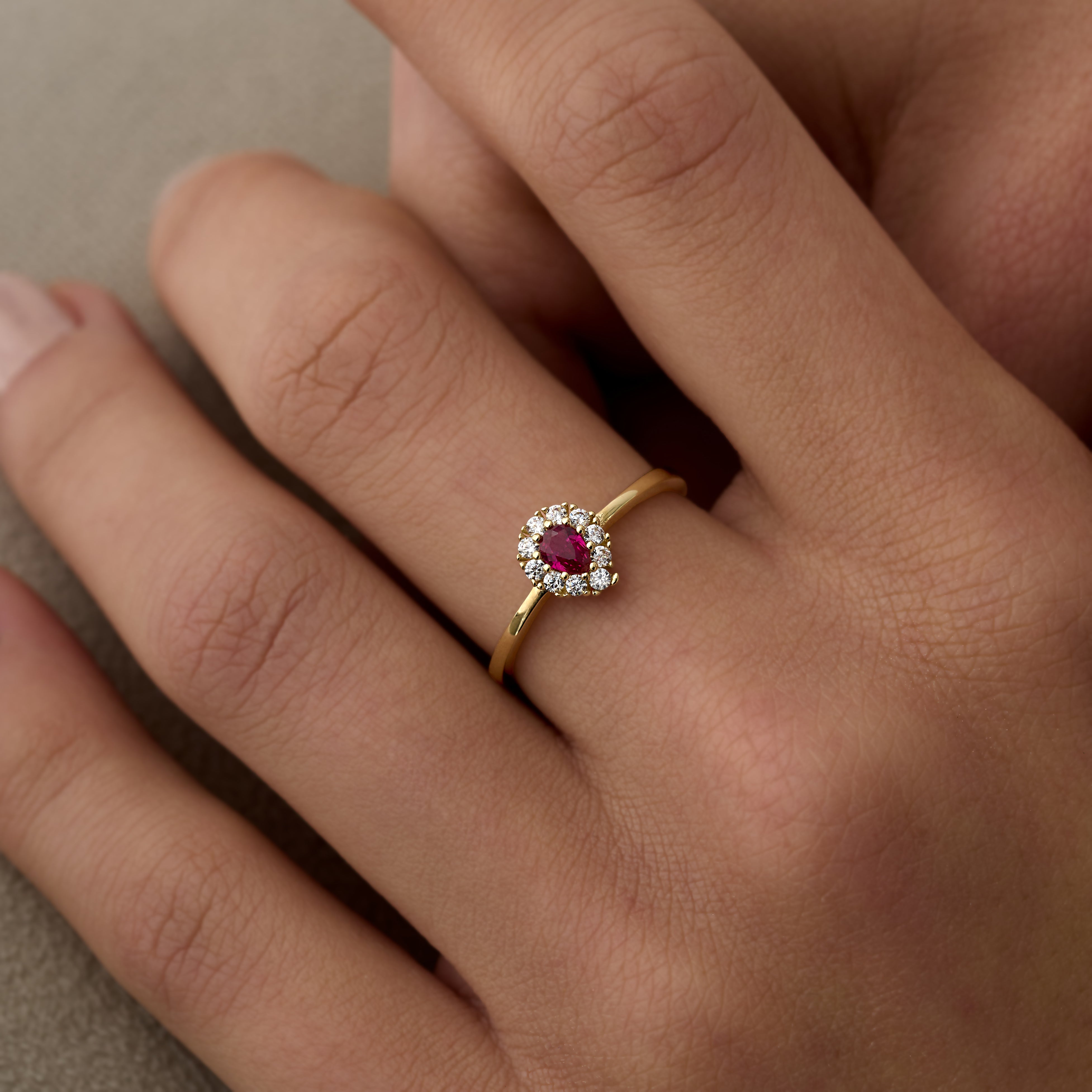 14 Ayar Altın Yakut Taşlı Halo Pırlanta Yüzük RG094 | altın | Ronaff Pırlanta | Tektaş Yüzük, Pırlanta Yüzük, Kolye, Küpe