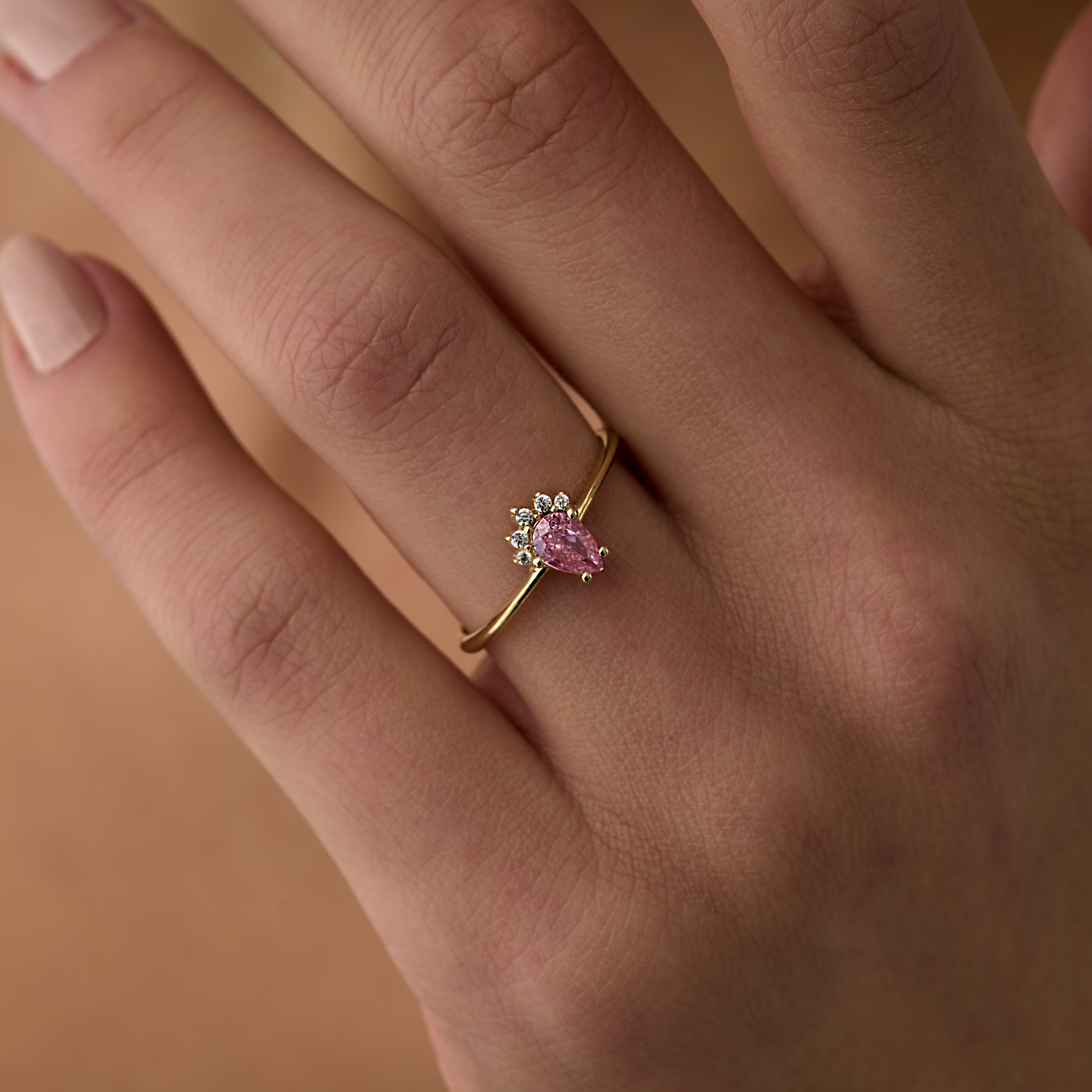 14 Ayar Altın Pembe Safir Taşlı Zarif Yüzük RG032 | altın | Ronaff Pırlanta | Tektaş Yüzük, Pırlanta Yüzük, Kolye, Küpe