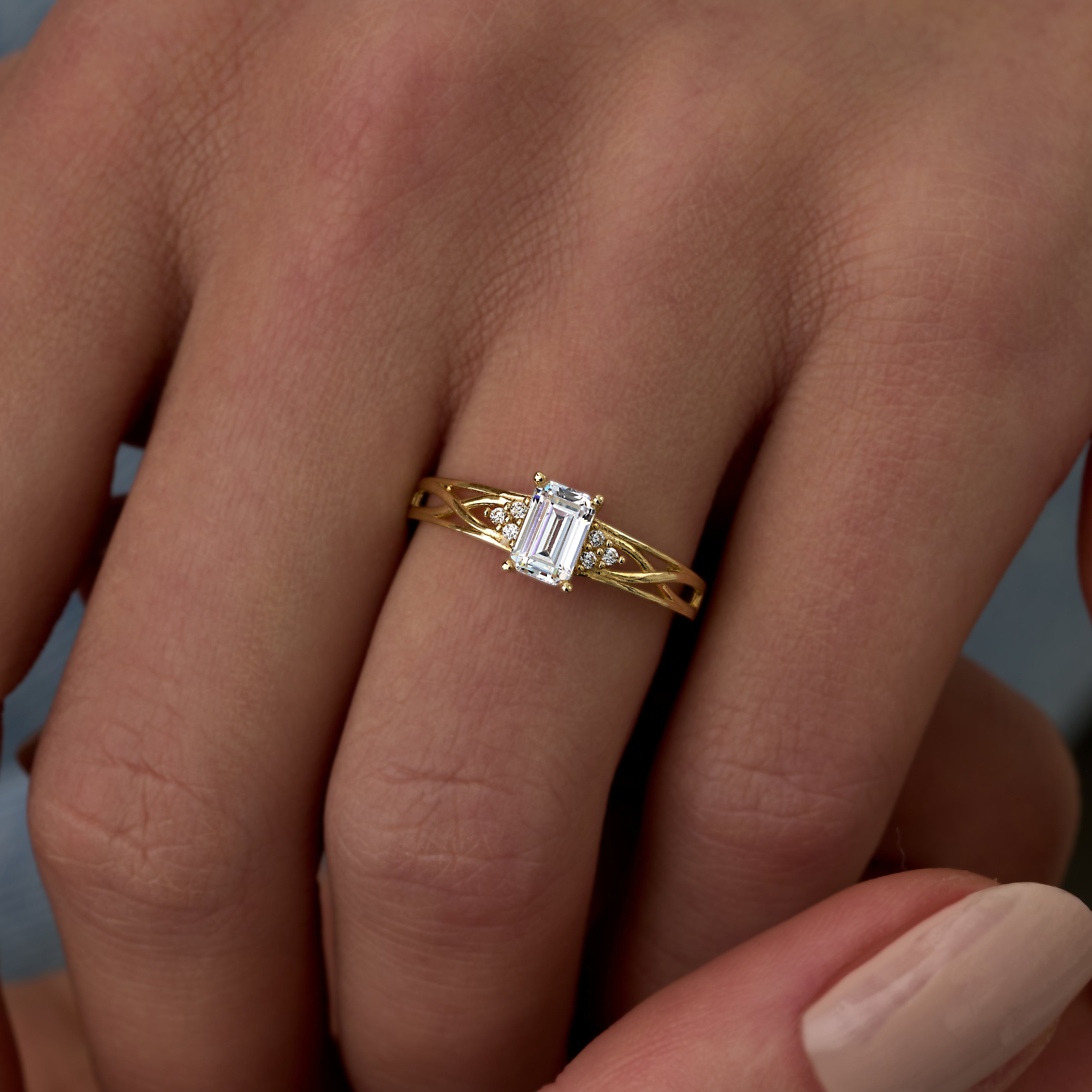 14 K Gold Baguette Cut Stone-set Diamond Ring
