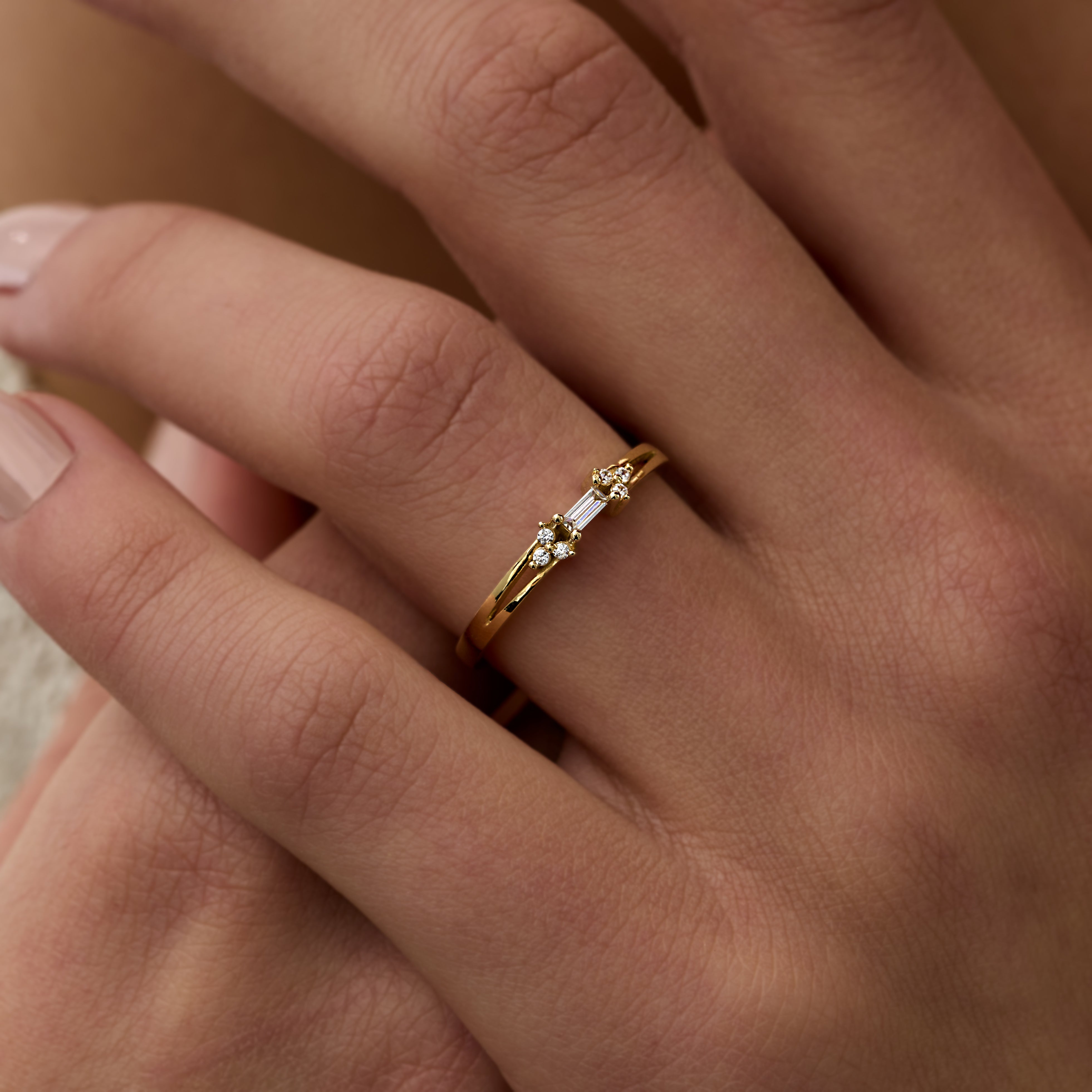 14 Ayar Altın Baget Küçük Taşlı Pırlanta Yüzük RG077 | altın | Ronaff Pırlanta | Tektaş Yüzük, Pırlanta Yüzük, Kolye, Küpe