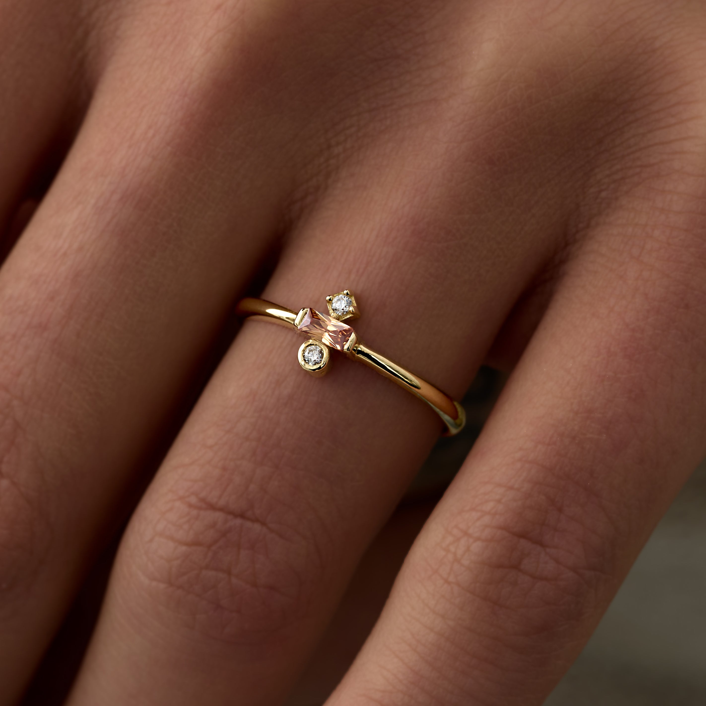 14 K Gold Pendant Detailed Orange Sapphire Diamond Ring