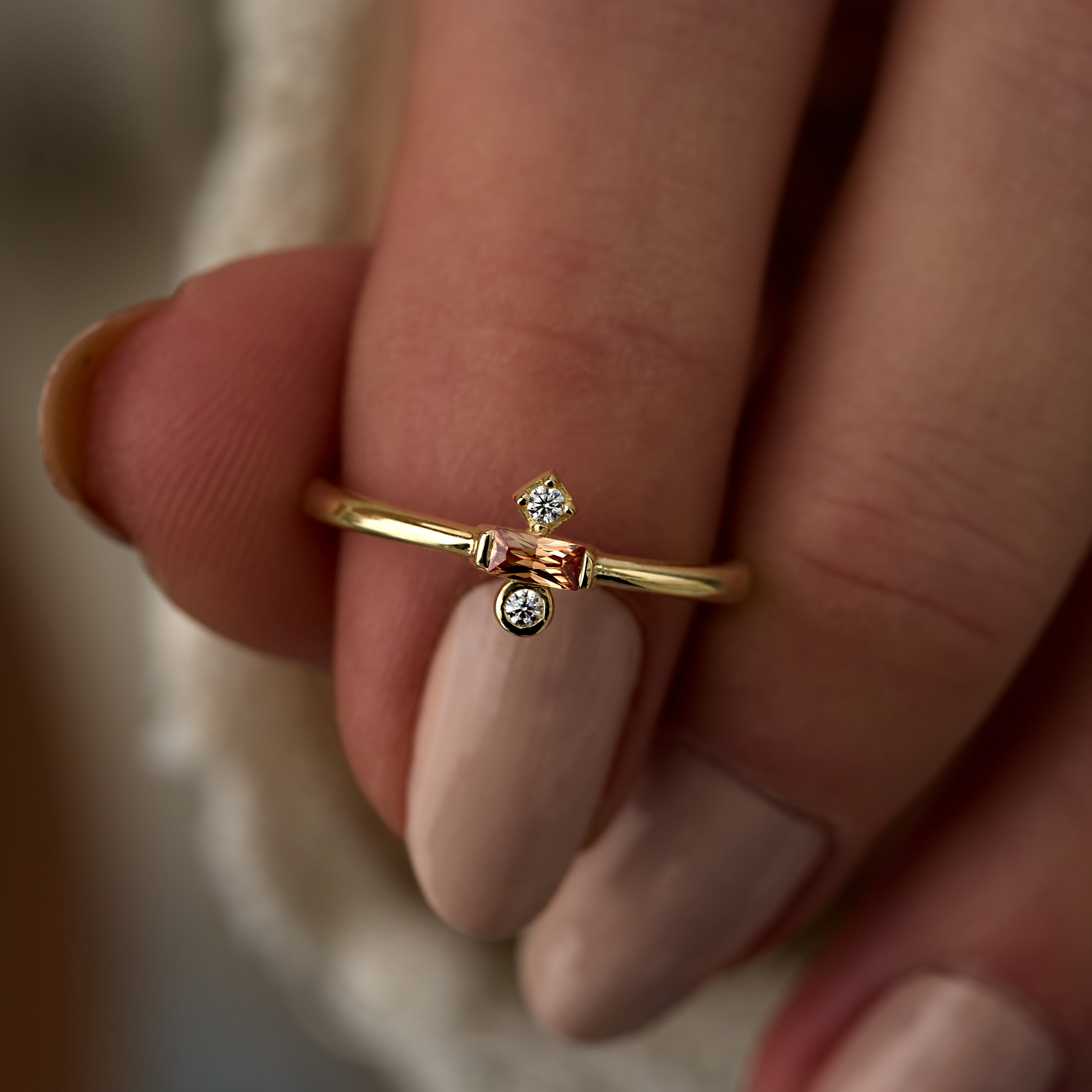 14 Ayar Altın Uç Detaylı Turuncu Safir Pırlanta Yüzük RG074 | altın | Ronaff Pırlanta | Tektaş Yüzük, Pırlanta Yüzük, Kolye, Küpe