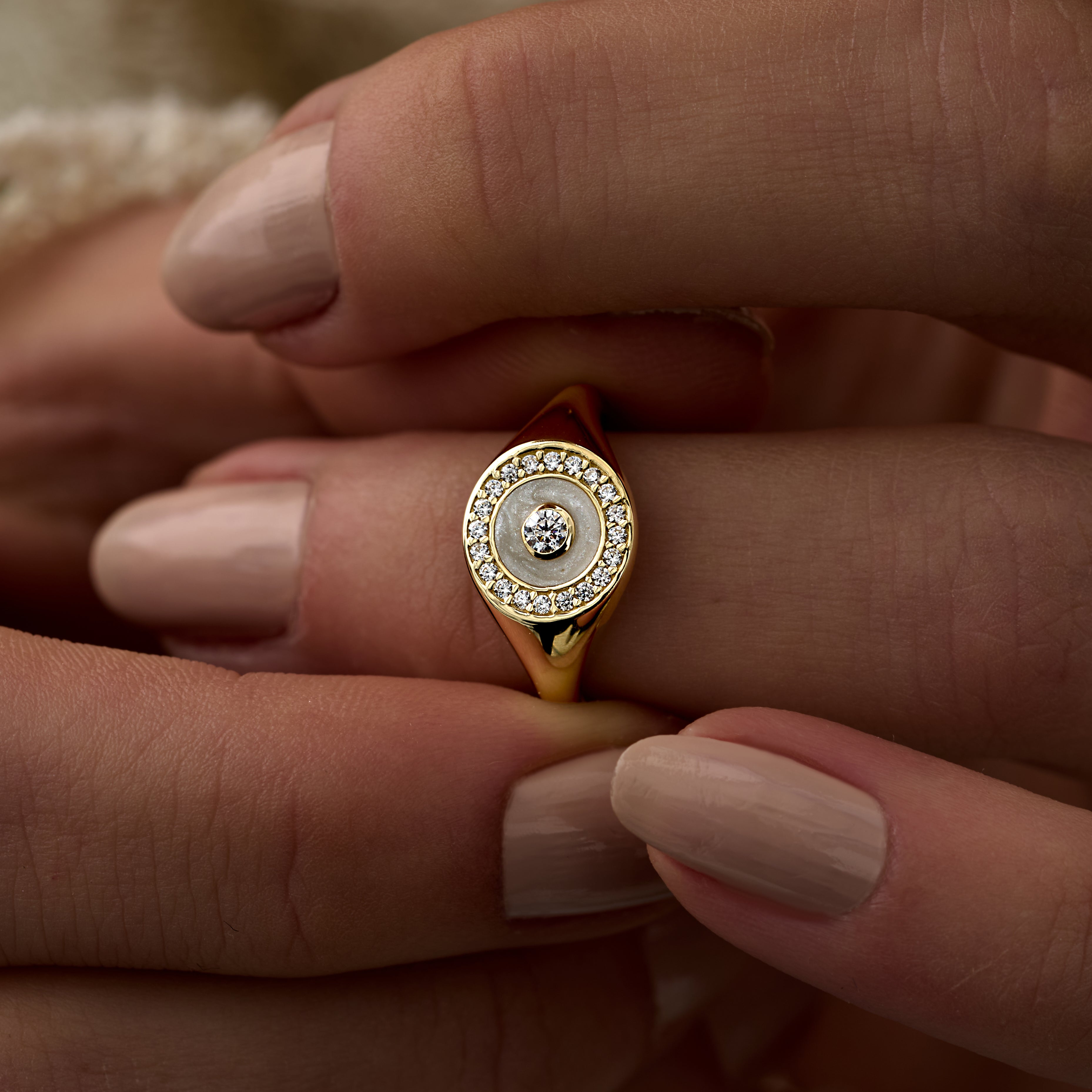 14 Ayar Altın Yuvarlak Formlu Pırlanta Yüzük RG076 | altın | Ronaff Pırlanta | Tektaş Yüzük, Pırlanta Yüzük, Kolye, Küpe