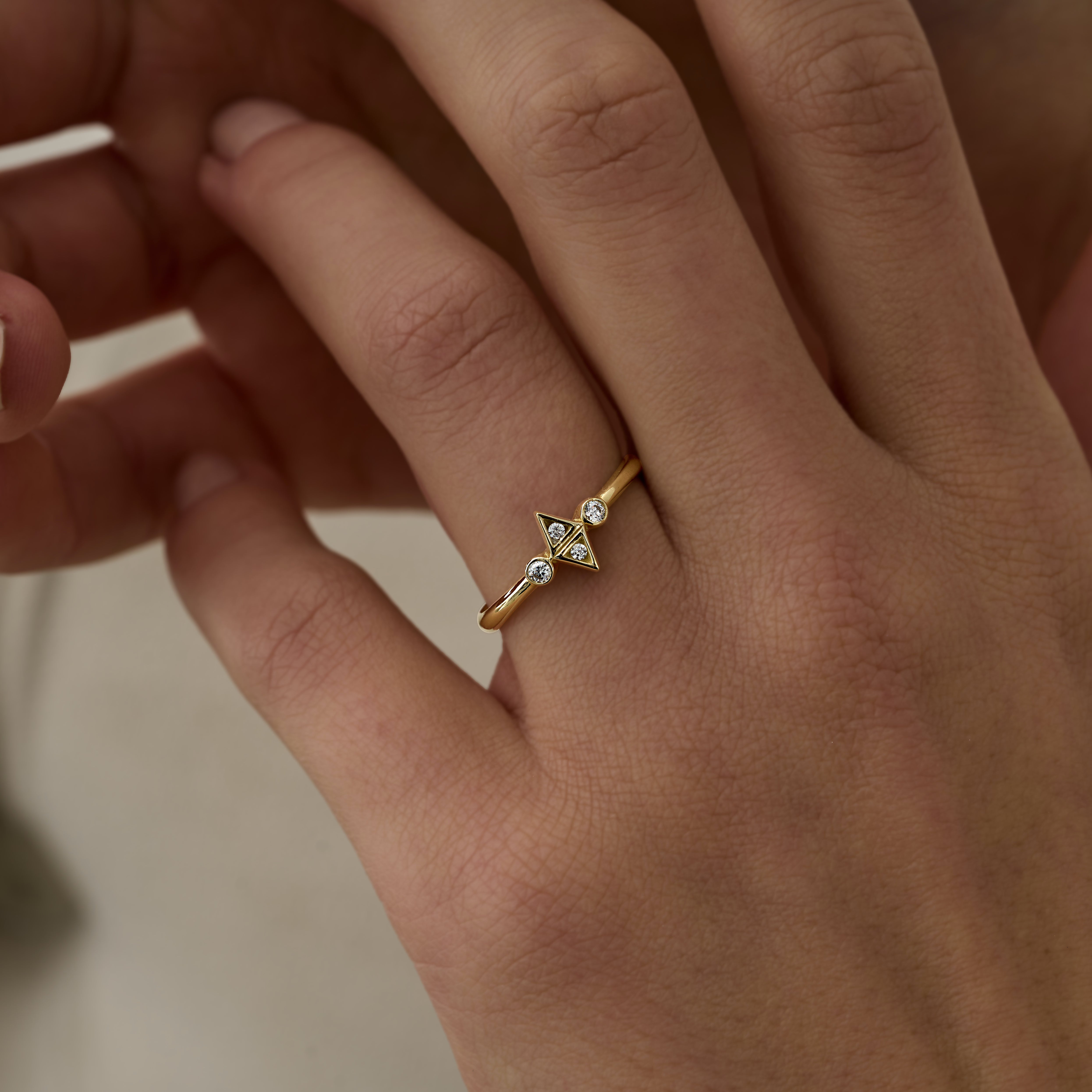 14 Ayar Geometrik Pırlantalı Altın Yüzük RG030 | altın | Ronaff Pırlanta | Tektaş Yüzük, Pırlanta Yüzük, Kolye, Küpe