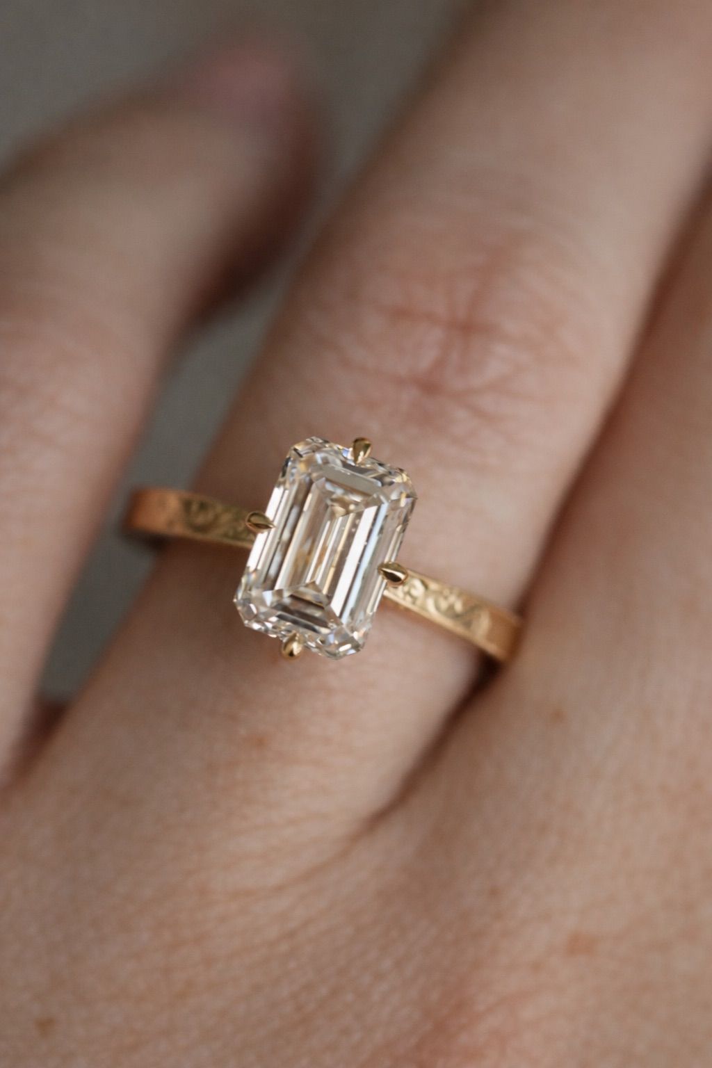 1.00 Karat Emerald Kesim Pırlanta Tektaş Yüzük RNF1466 | Pırlanta Yüzük | Ronaff Pırlanta | Tektaş Yüzük, Pırlanta Yüzük, Kolye, Küpe