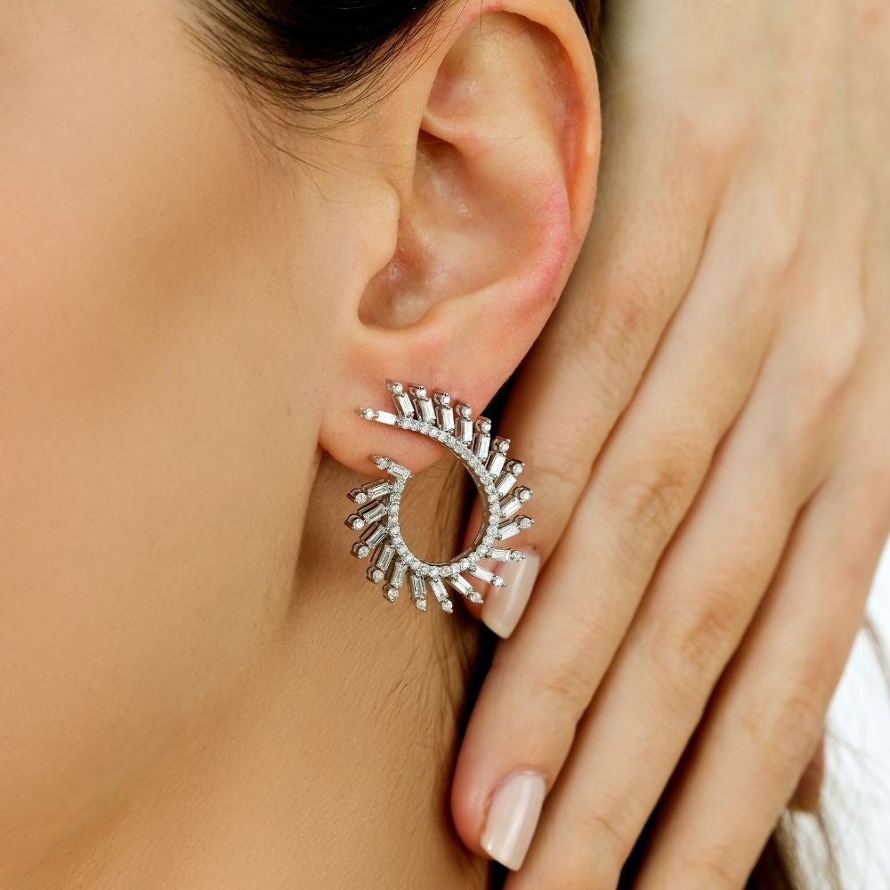 1.42 Karat Baget & 0.25 Karat Yuvarlak Pırlanta Tasarım Küpe-RNF1367 | Pırlanta Küpe | Ronaff Pırlanta | Tektaş Yüzük, Pırlanta Yüzük, Kolye, Küpe