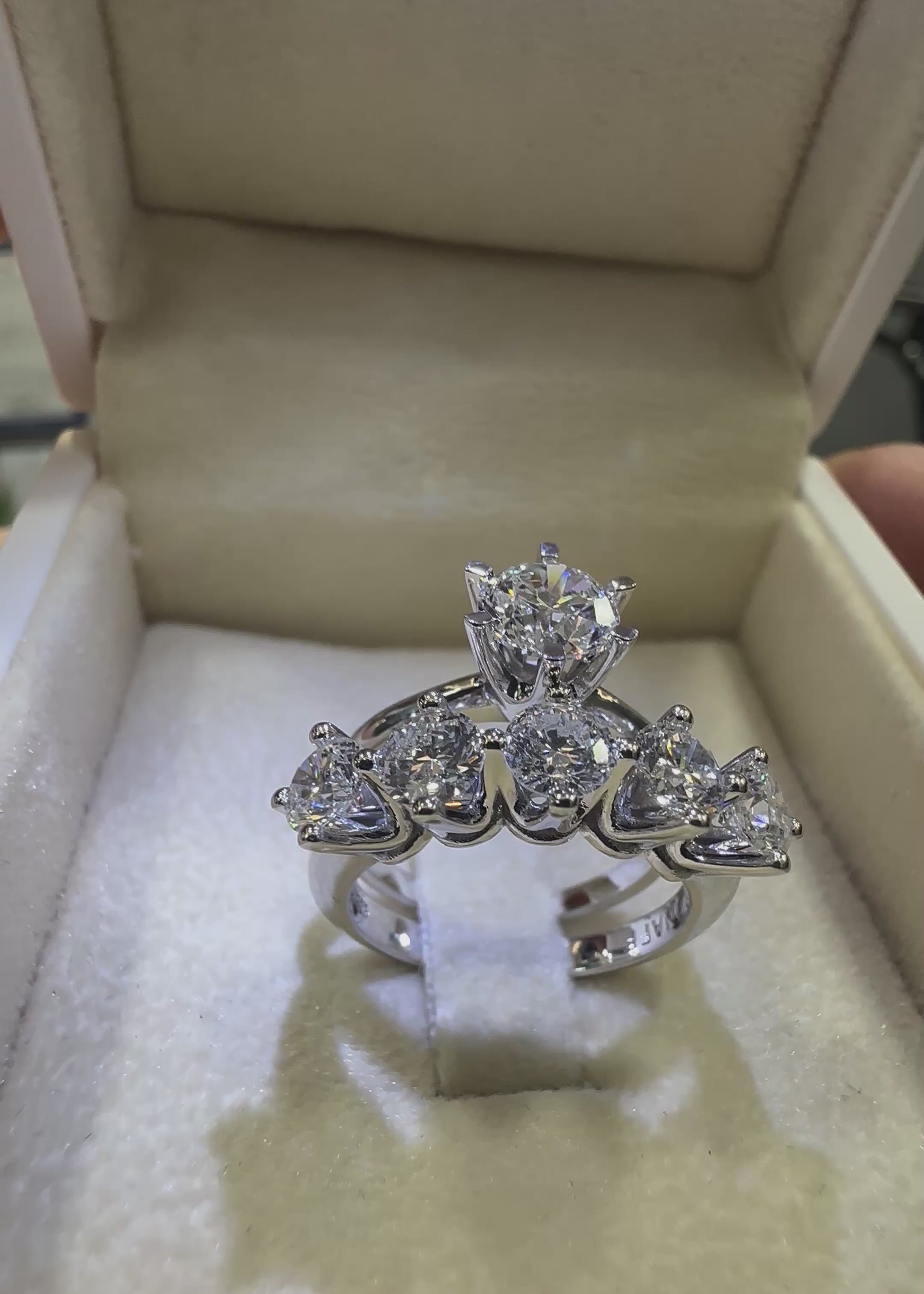 1-00-karat-pirlanta-hrd-sertifikali-klasik-tektas-yuzuk-rnf01105