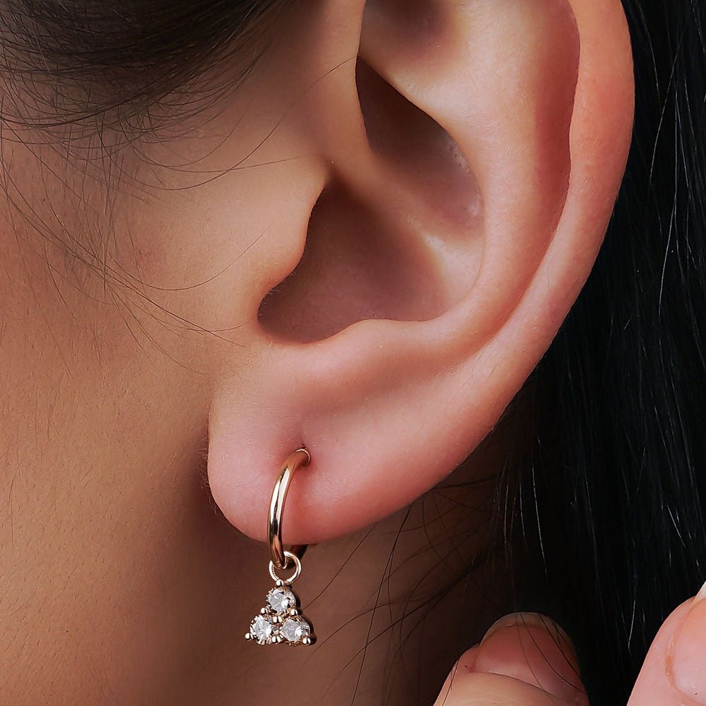 0.15 Karat Pırlanta Üçtaş Küpe Pırlantalı Kişiye Özel Küpe - RNF0402 | Pırlanta Küpe | Ronaff Pırlanta | Tektaş Yüzük, Pırlanta Yüzük, Kolye, Küpe