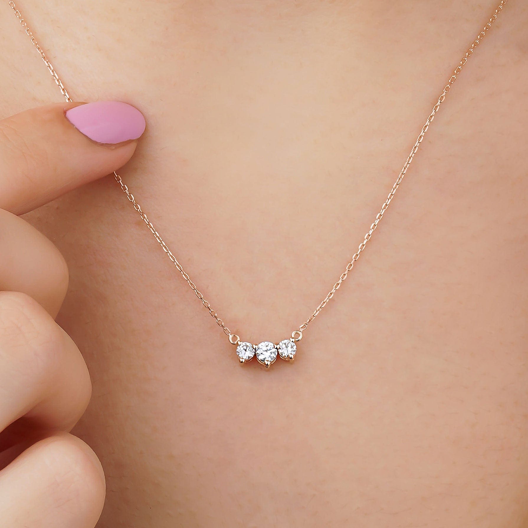 0.22 Karat Pırlanta Üçtaş Mini Kolye - RNF0327 | Pırlanta Kolye | Ronaff Pırlanta | Tektaş Yüzük, Pırlanta Yüzük, Kolye, Küpe