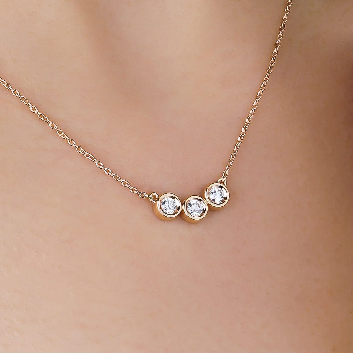 0.24 Karat Üçtaş Pırlanta Kolye - RNF0372 | Pırlanta Kolye | Ronaff Pırlanta | Tektaş Yüzük, Pırlanta Yüzük, Kolye, Küpe