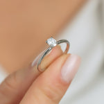 0.32 Karat HRD Sertifikalı Oval Kesim Tektaş Pırlanta Yüzük - RNF0775 | Tektaş Yüzükler | Ronaff Pırlanta | Tektaş Yüzük, Pırlanta Yüzük, Kolye, Küpe