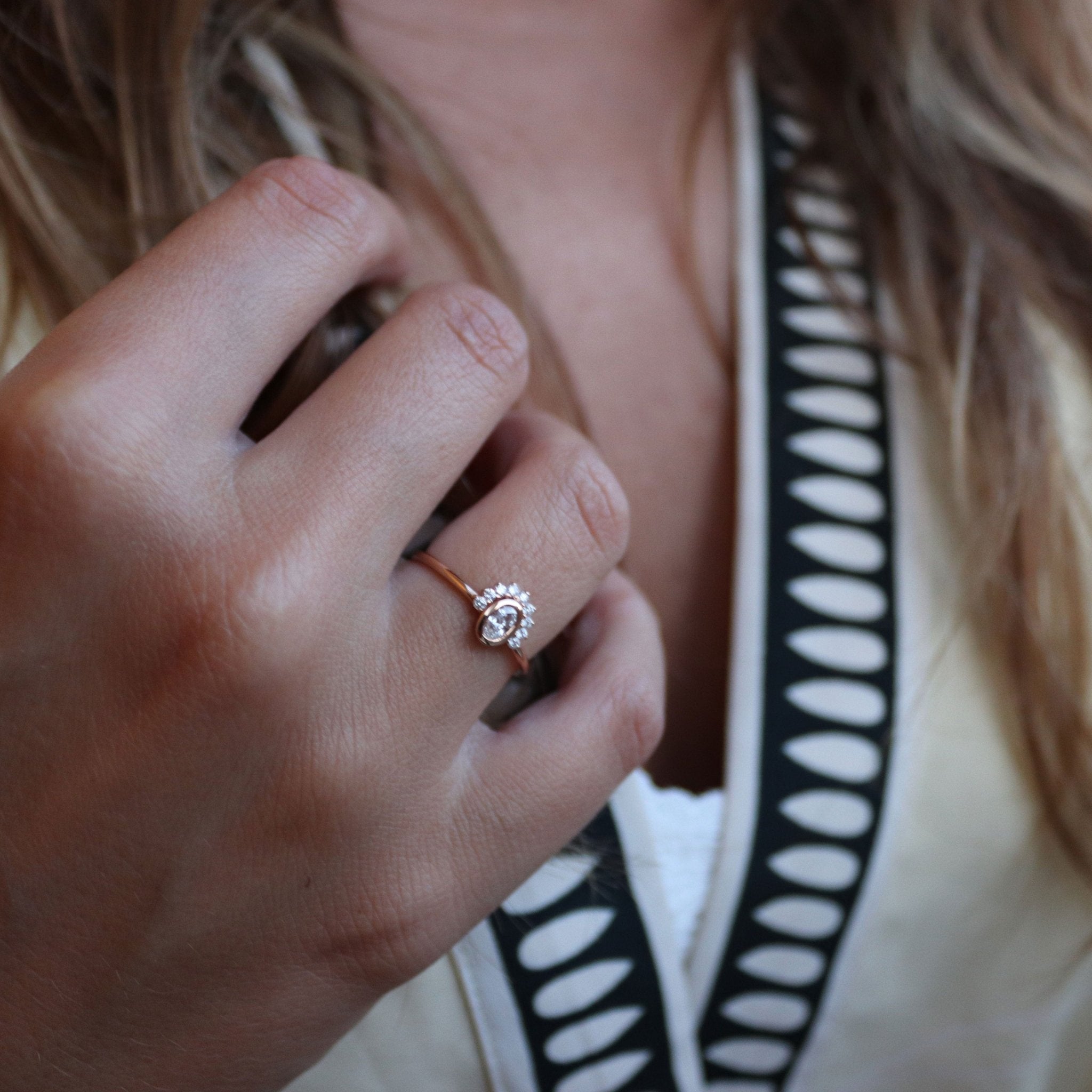 0.38 Karat Oval Kesim GIA/HRD Sertifikalı Pırlanta Tektaş Yüzük - RNF0335 | Tektaş Pırlanta | Ronaff Pırlanta | Tektaş Yüzük, Pırlanta Yüzük, Kolye, Küpe