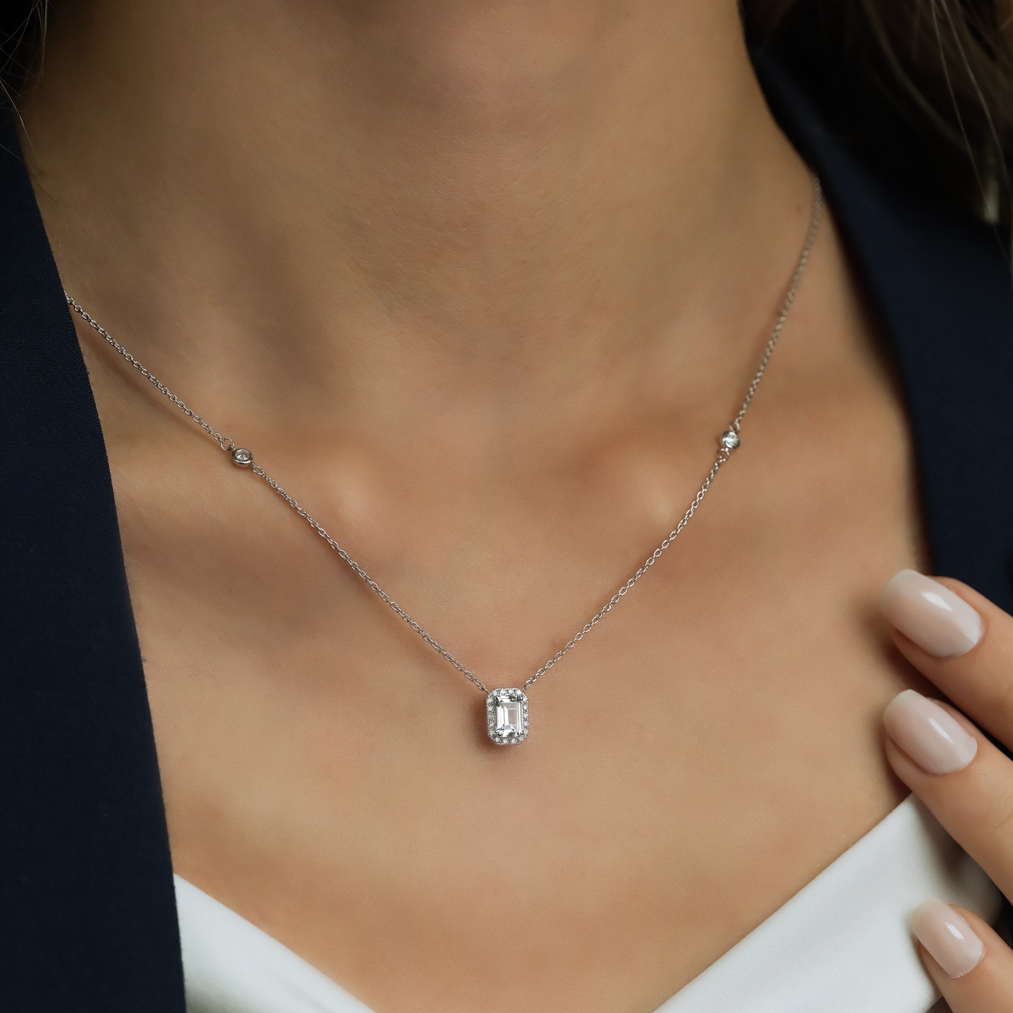 0.56 Karat Emerald Kesim Pırlanta Kolye - RNF0589 | Pırlanta Kolye | Ronaff Pırlanta | Tektaş Yüzük, Pırlanta Yüzük, Kolye, Küpe